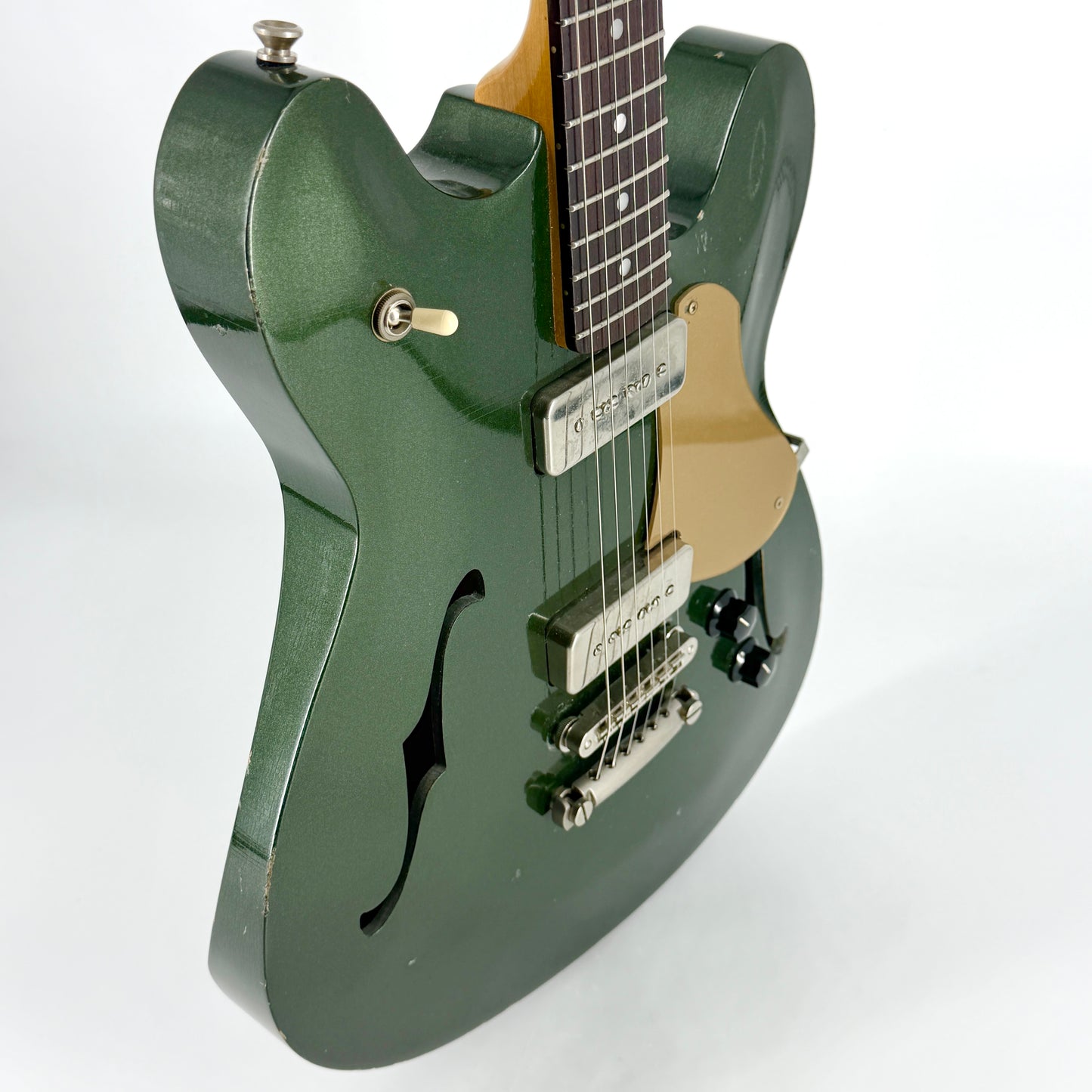 2020 GF6 Alt De Facto Distressed - Cadillac Green