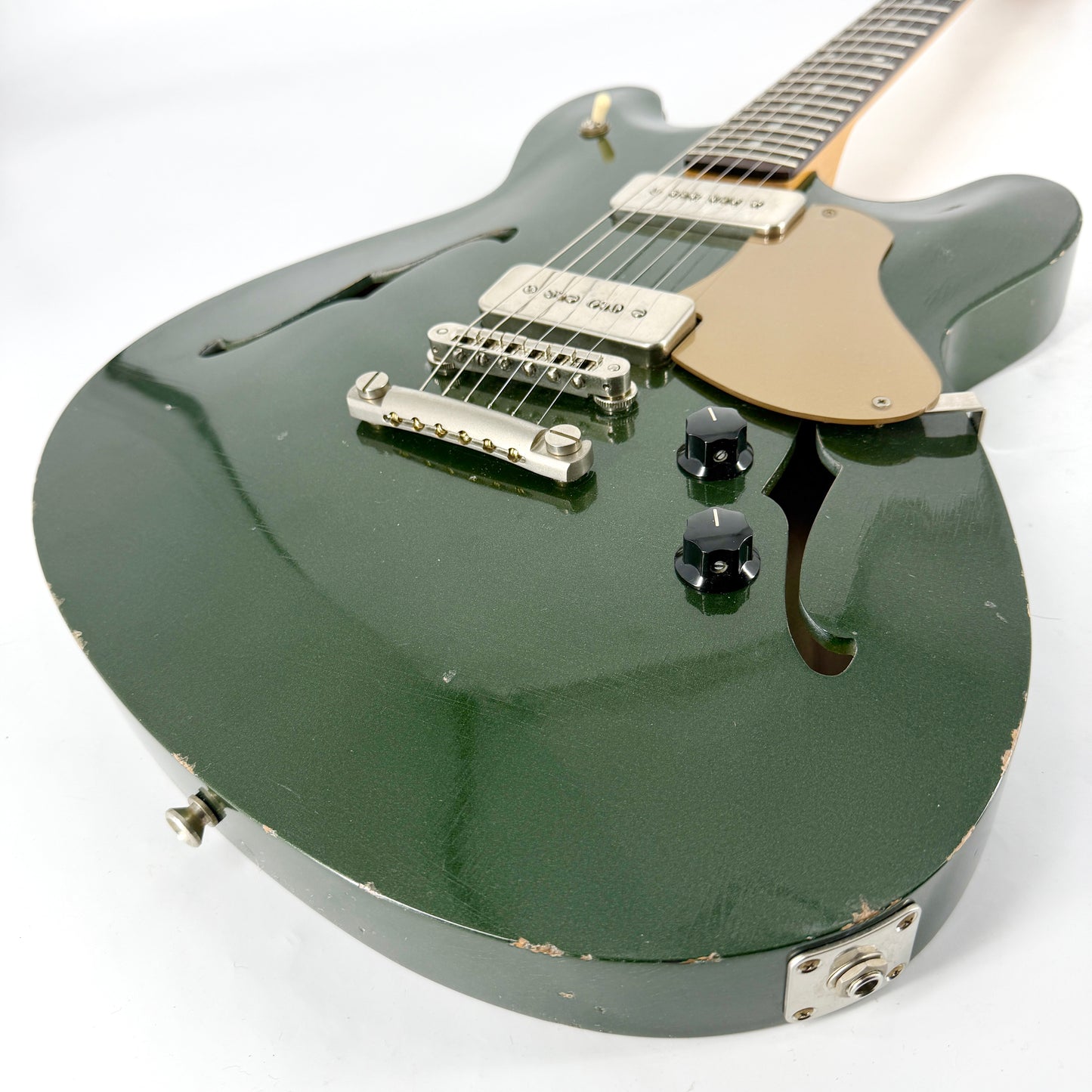 2020 GF6 Alt De Facto Distressed - Cadillac Green