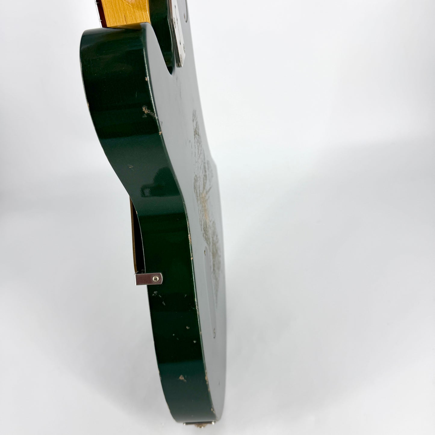 2020 GF6 Alt De Facto Distressed - Cadillac Green