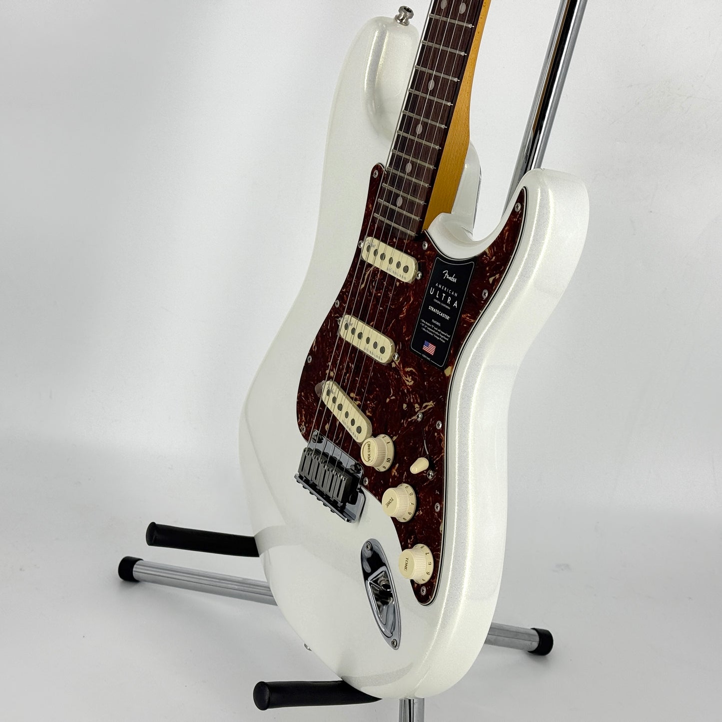 2021 Fender American Ultra Stratocaster – Arctic Pearl