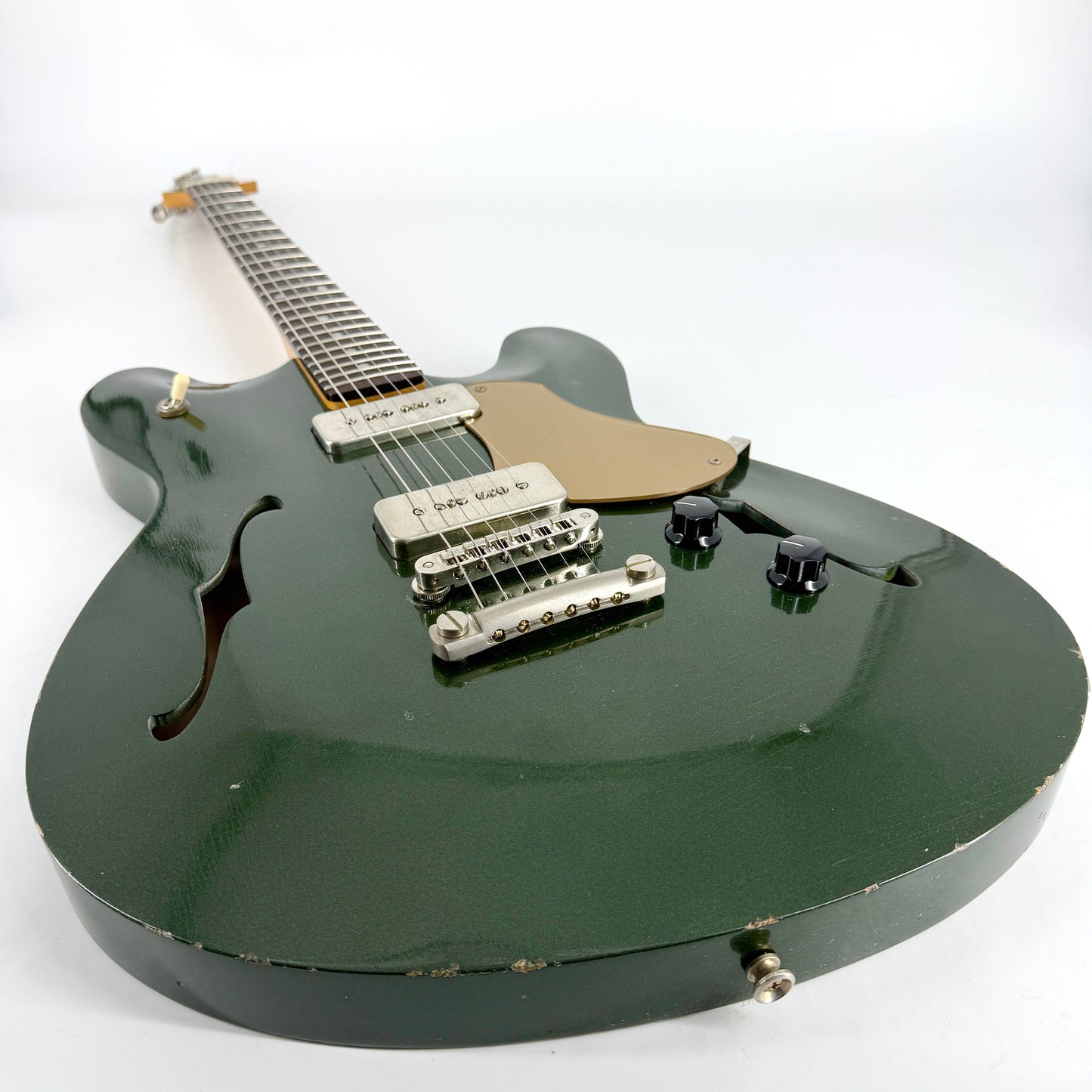 2020 GF6 Alt De Facto Distressed - Cadillac Green