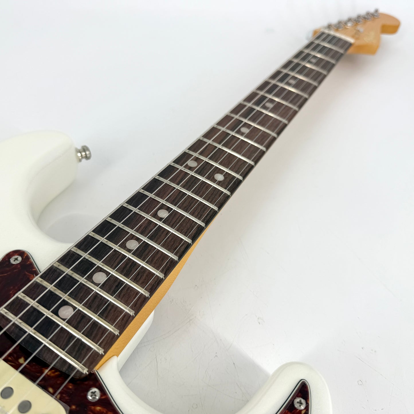 2021 Fender American Ultra Stratocaster – Arctic Pearl