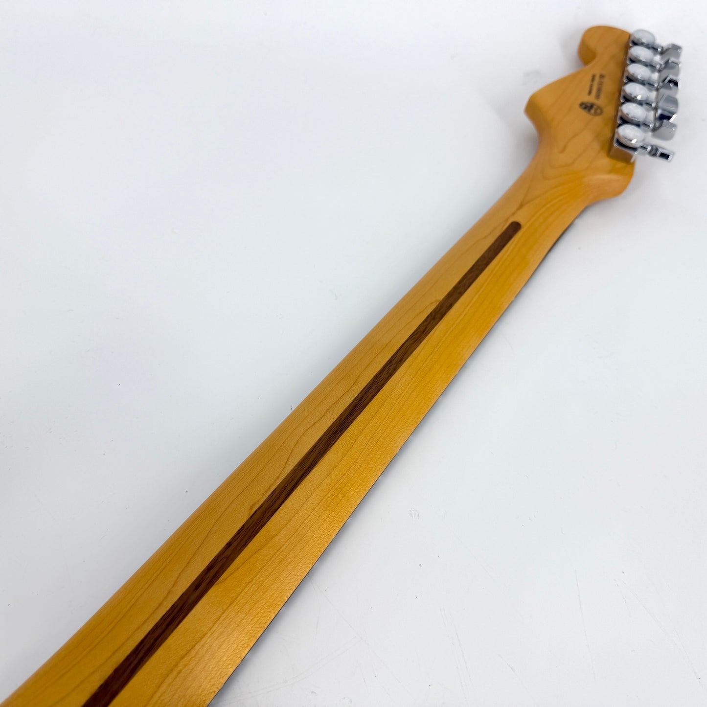 2021 Fender American Ultra Stratocaster – Arctic Pearl