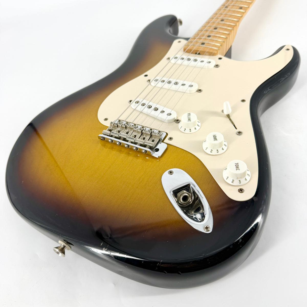 2005 Fender Custom Shop ’56 Stratocaster – 2 Tone Sunburst NOS