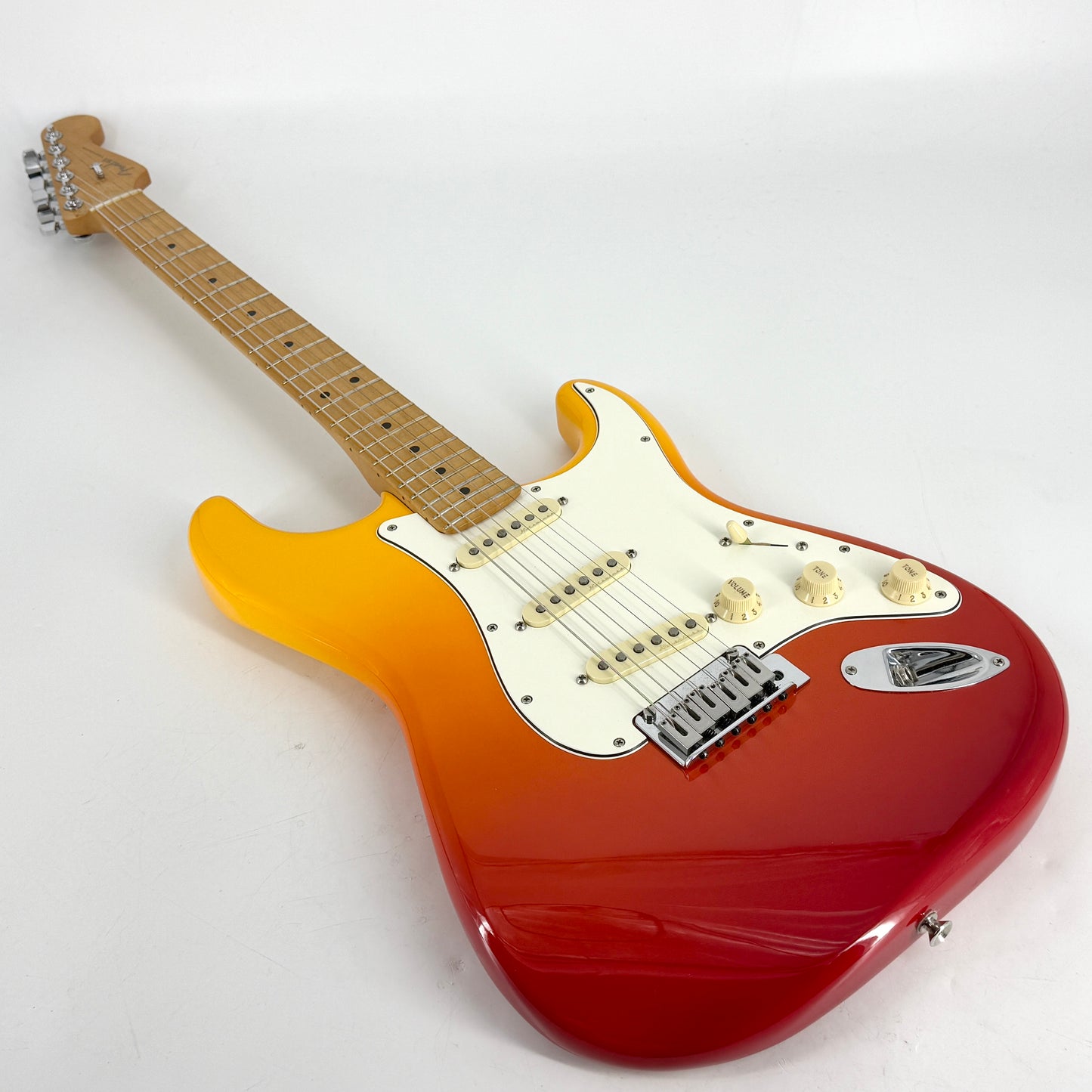 2021 Fender Player Plus Stratocaster – Tequila Sunrise