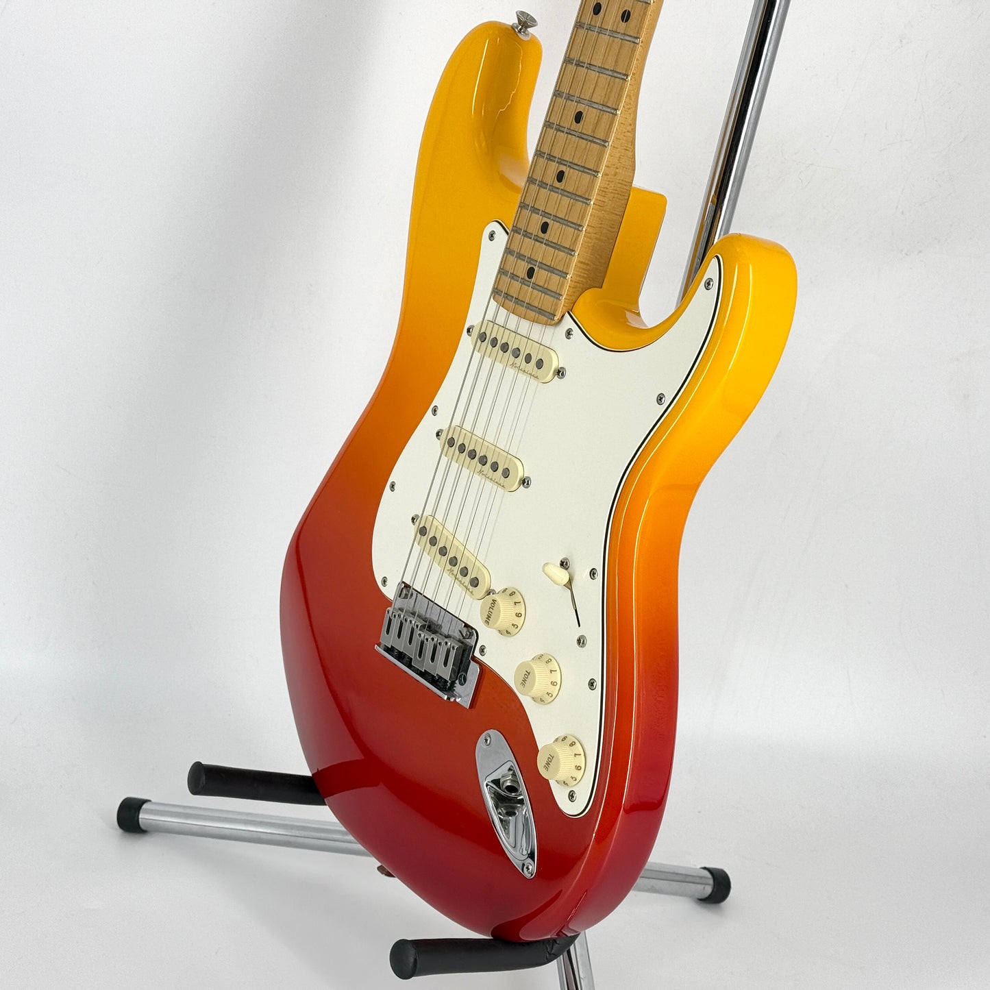 2021 Fender Player Plus Stratocaster – Tequila Sunrise