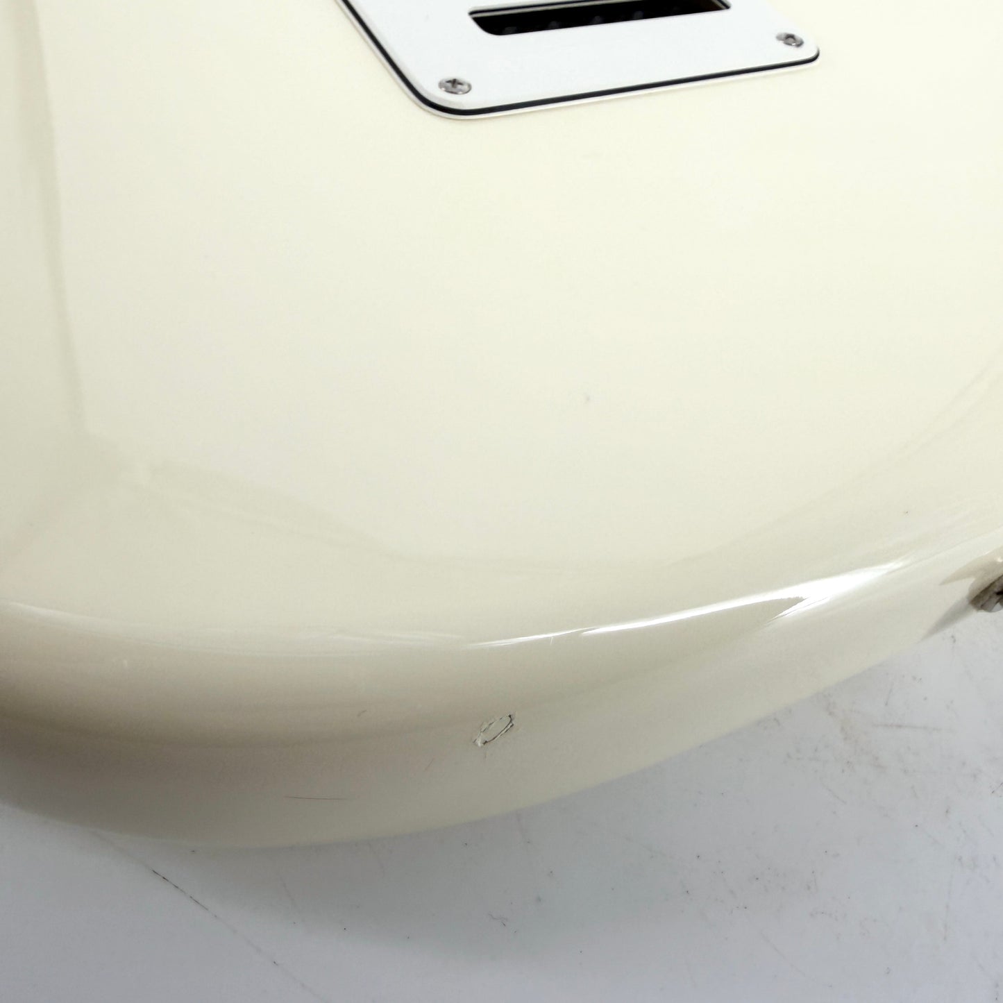 2020 Fender American Professional Stratocaster - Olympic White