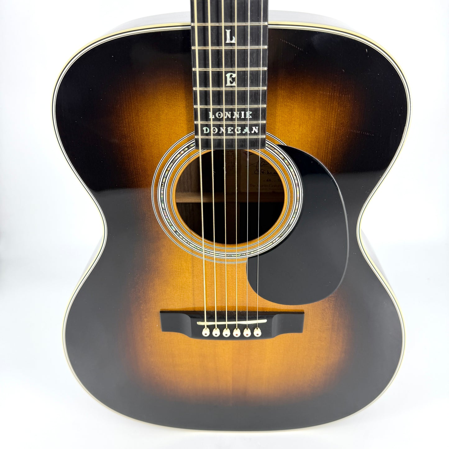 2003 Martin Lonnie Donegan Limited Edition 000-28LD - Sunburst