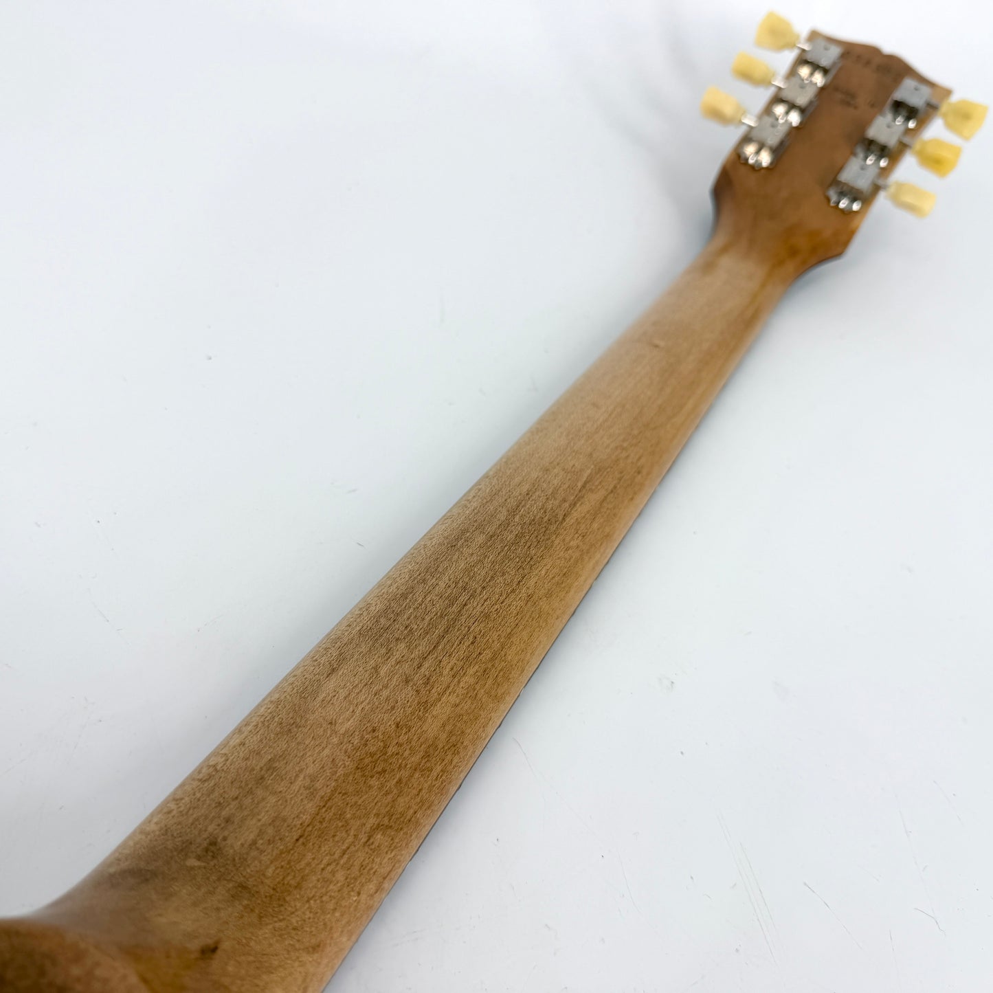 2023 Gibson Les Paul Tribute – Honey Burst
