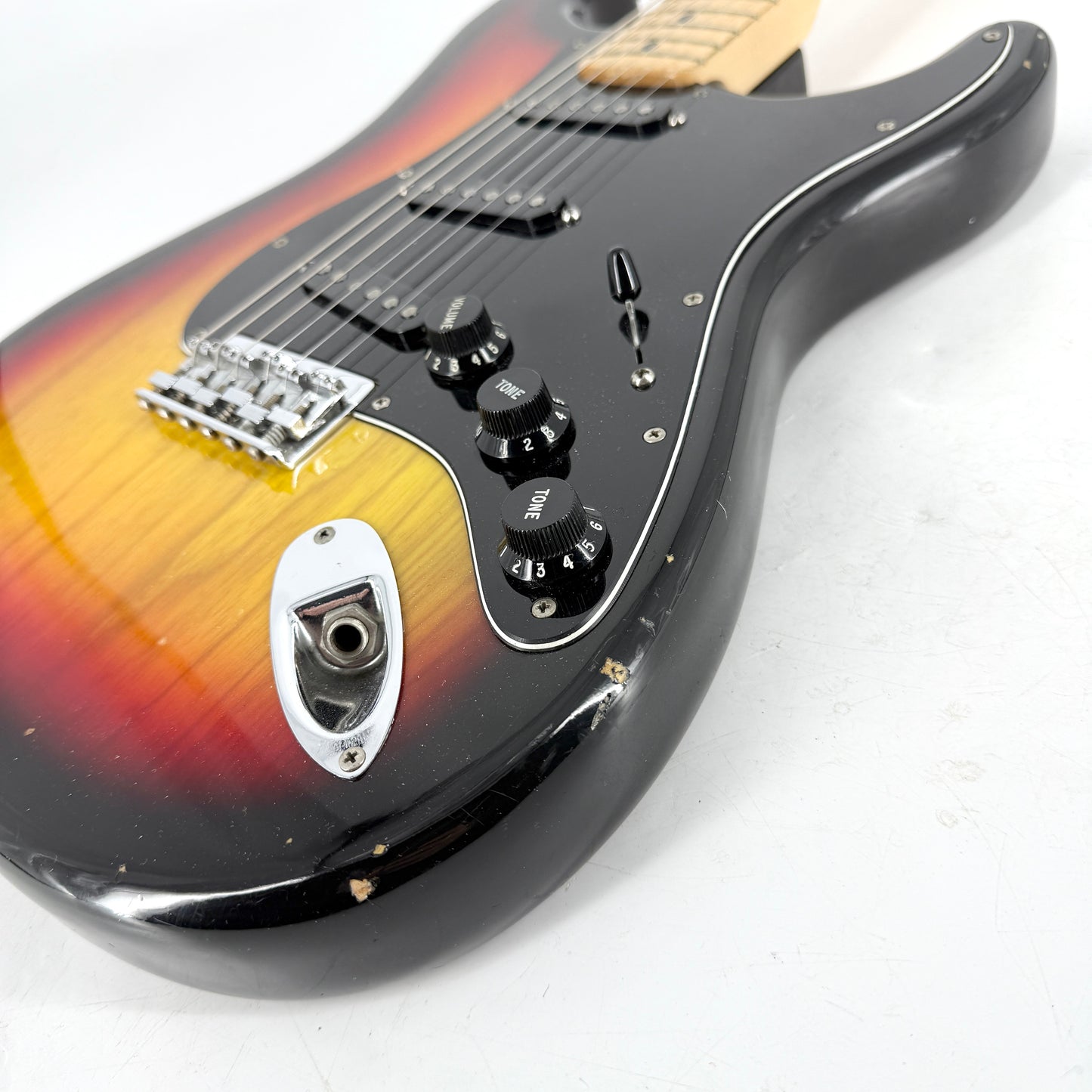 1979 Fender American Hardtail Stratocaster – Sunburst