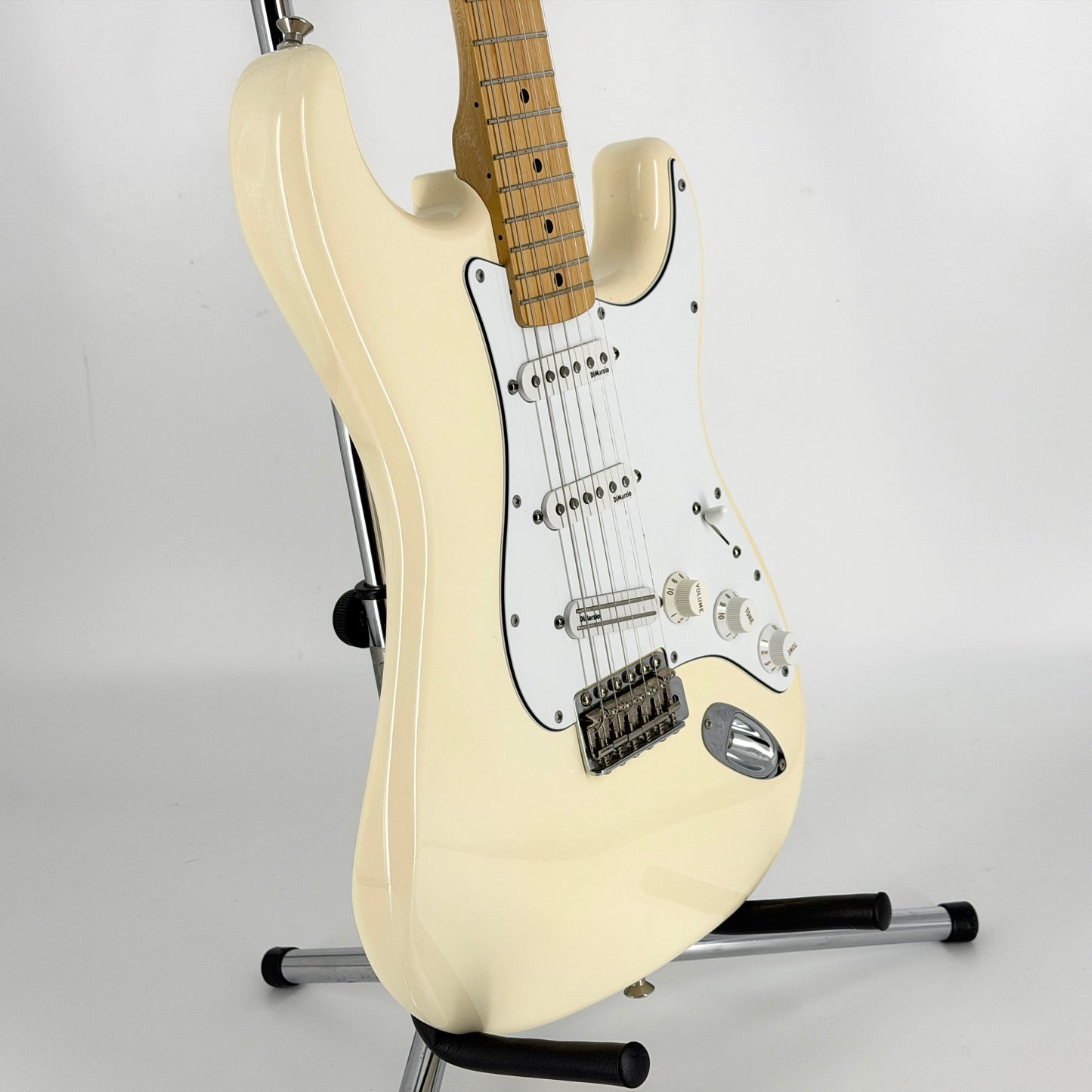 2011 Fender Classic Series 70’s Stratocaster – Olympic White