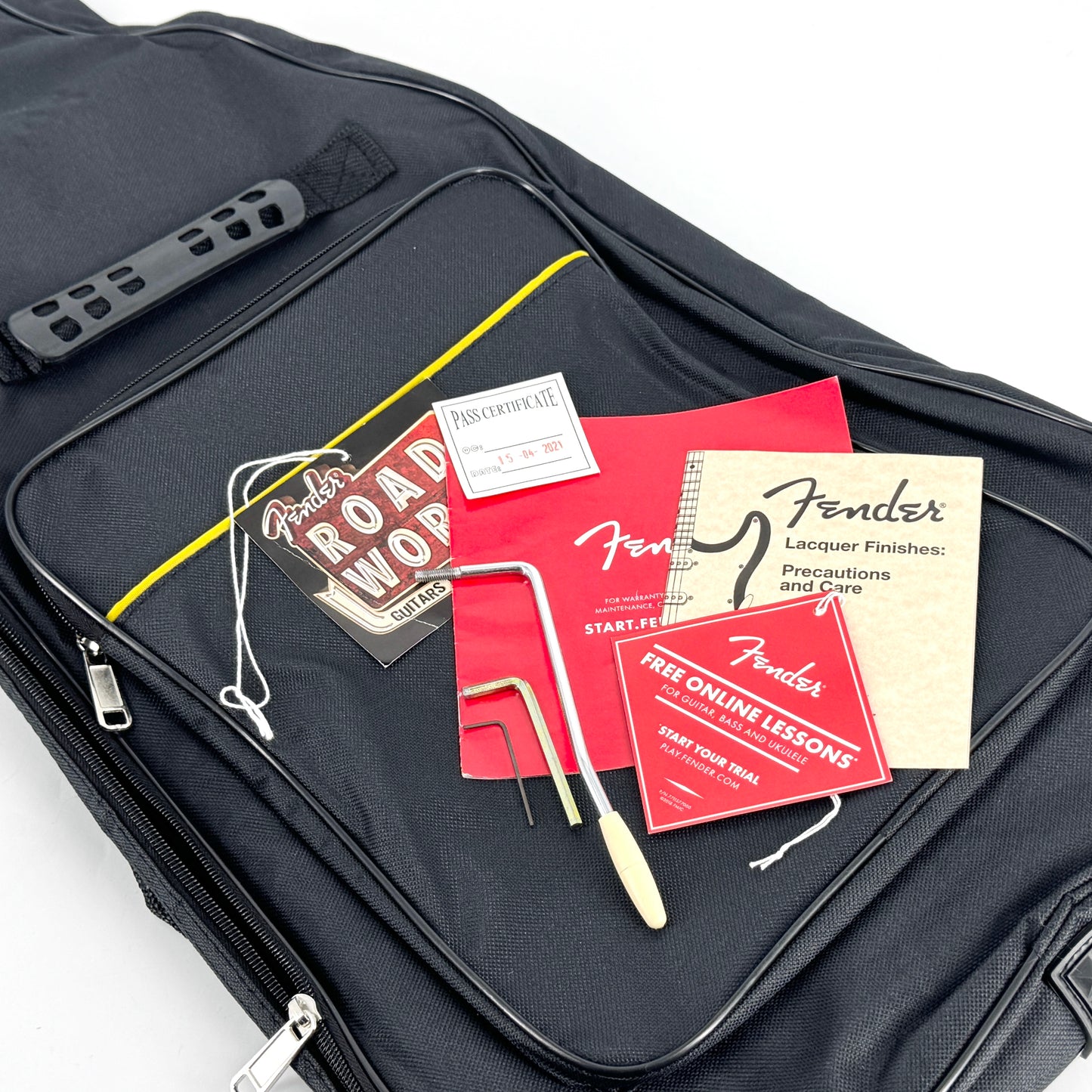 2021 Fender Vintera Road Worn 60’s Stratocaster – Lake Placid Blue