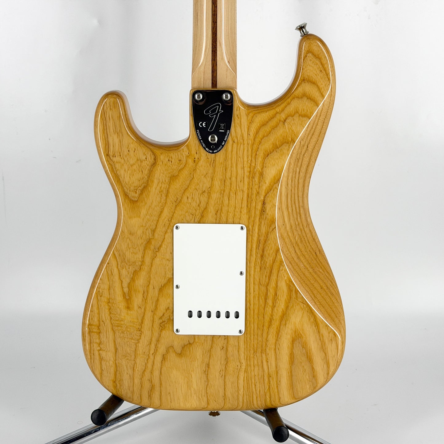 2015 Fender Classic Series 70’s Stratocaster – Natural