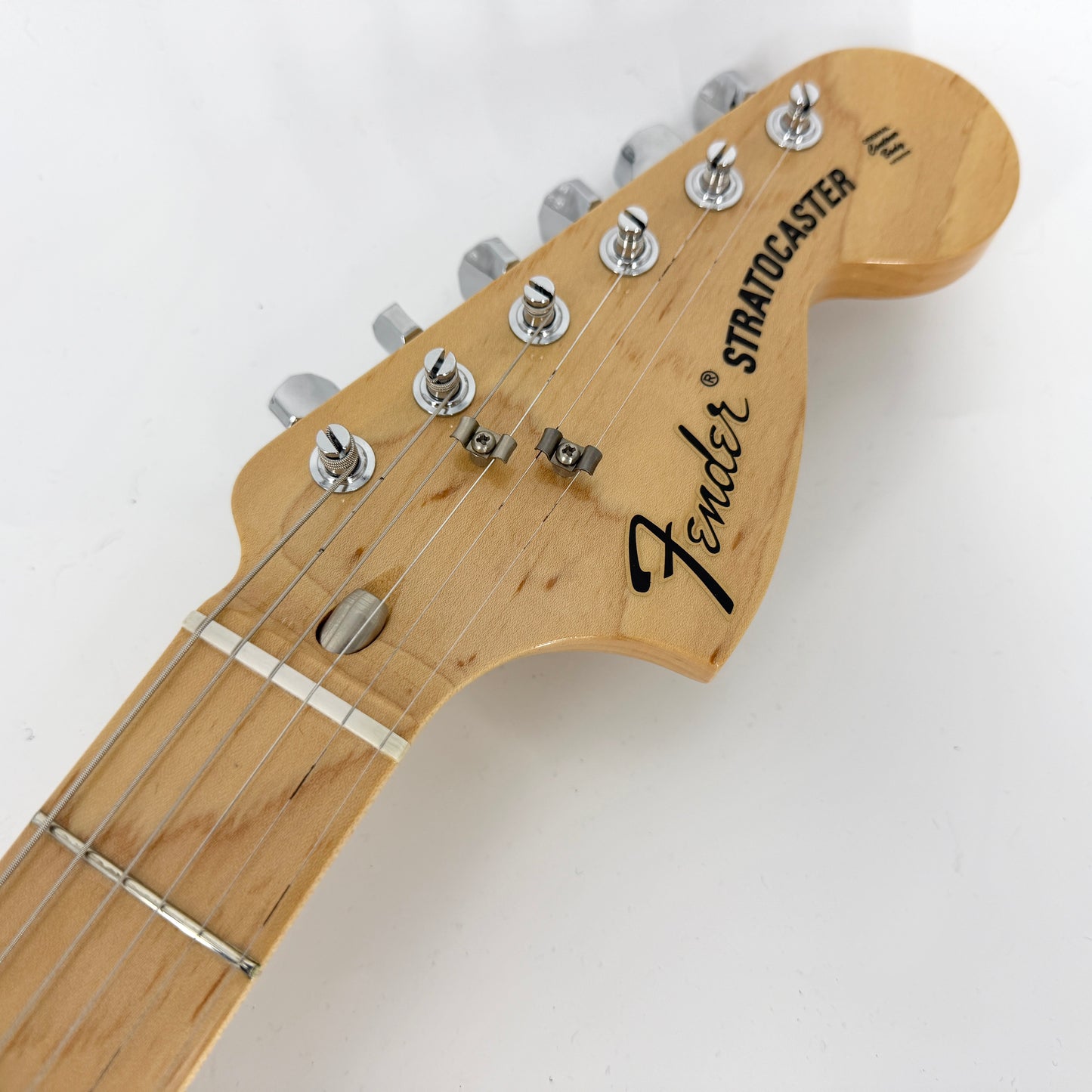 2015 Fender Classic Series 70’s Stratocaster – Natural