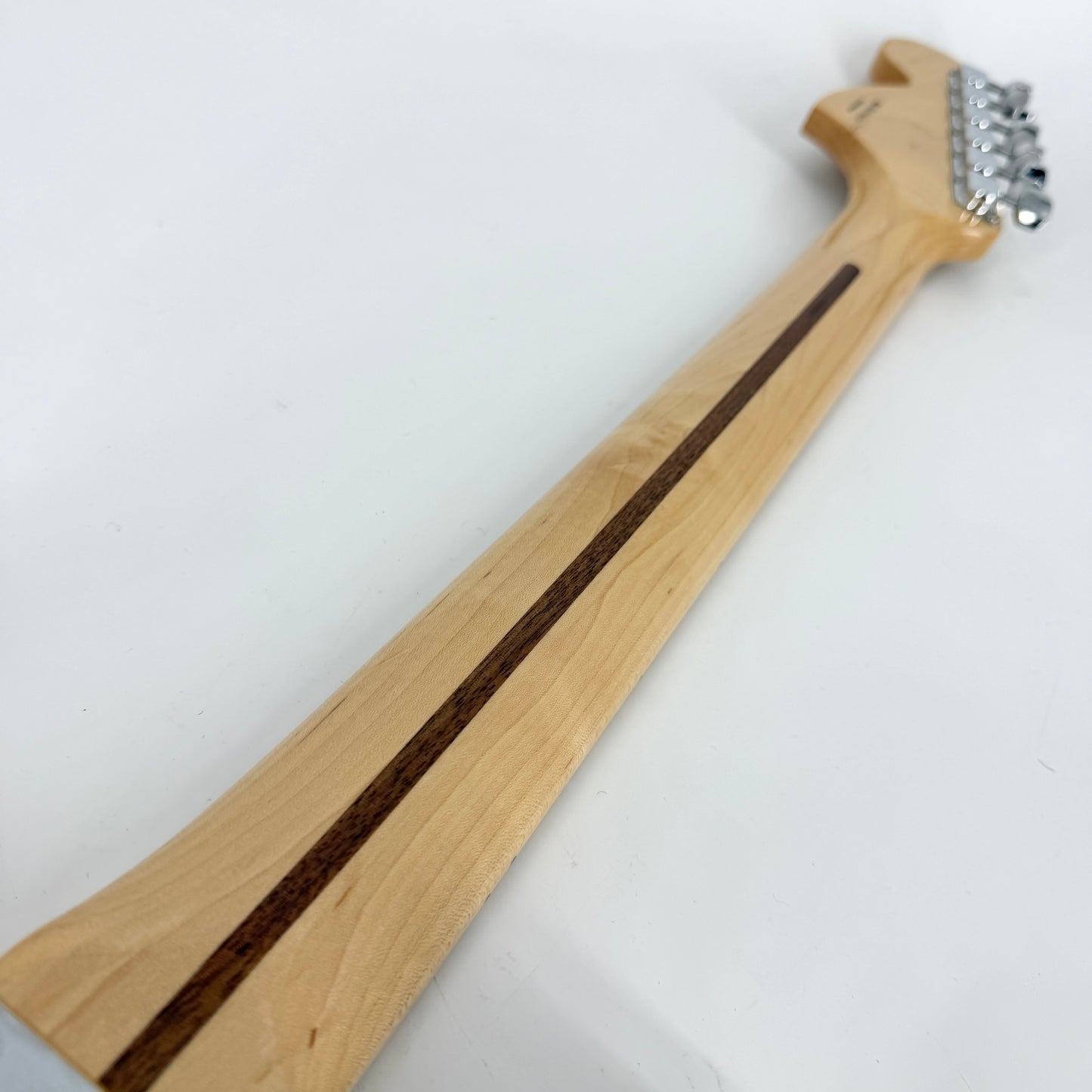 2015 Fender Classic Series 70’s Stratocaster – Natural