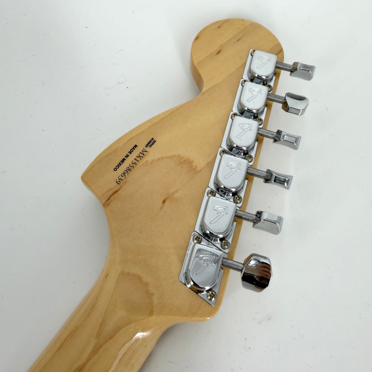 2015 Fender Classic Series 70’s Stratocaster – Natural
