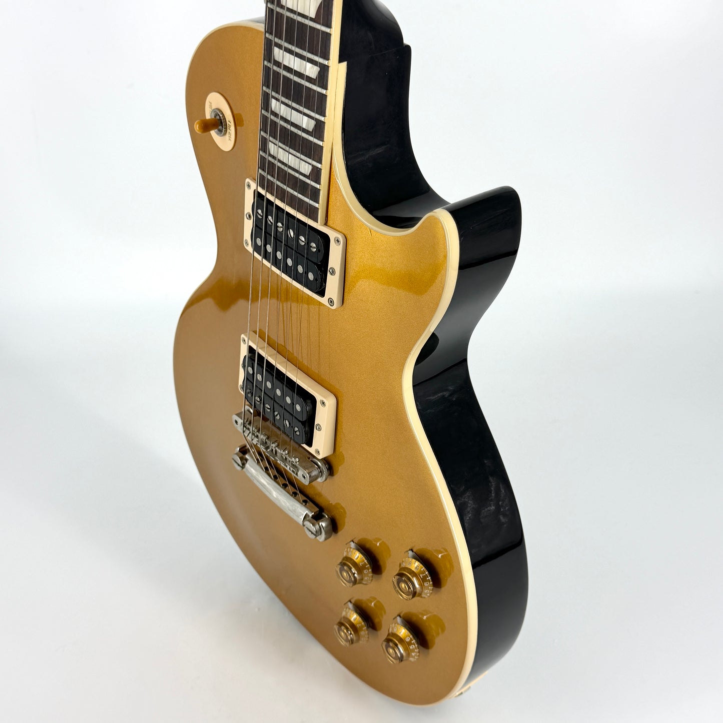 2022 Gibson Slash Victoria Les Paul Standard – Gold Top