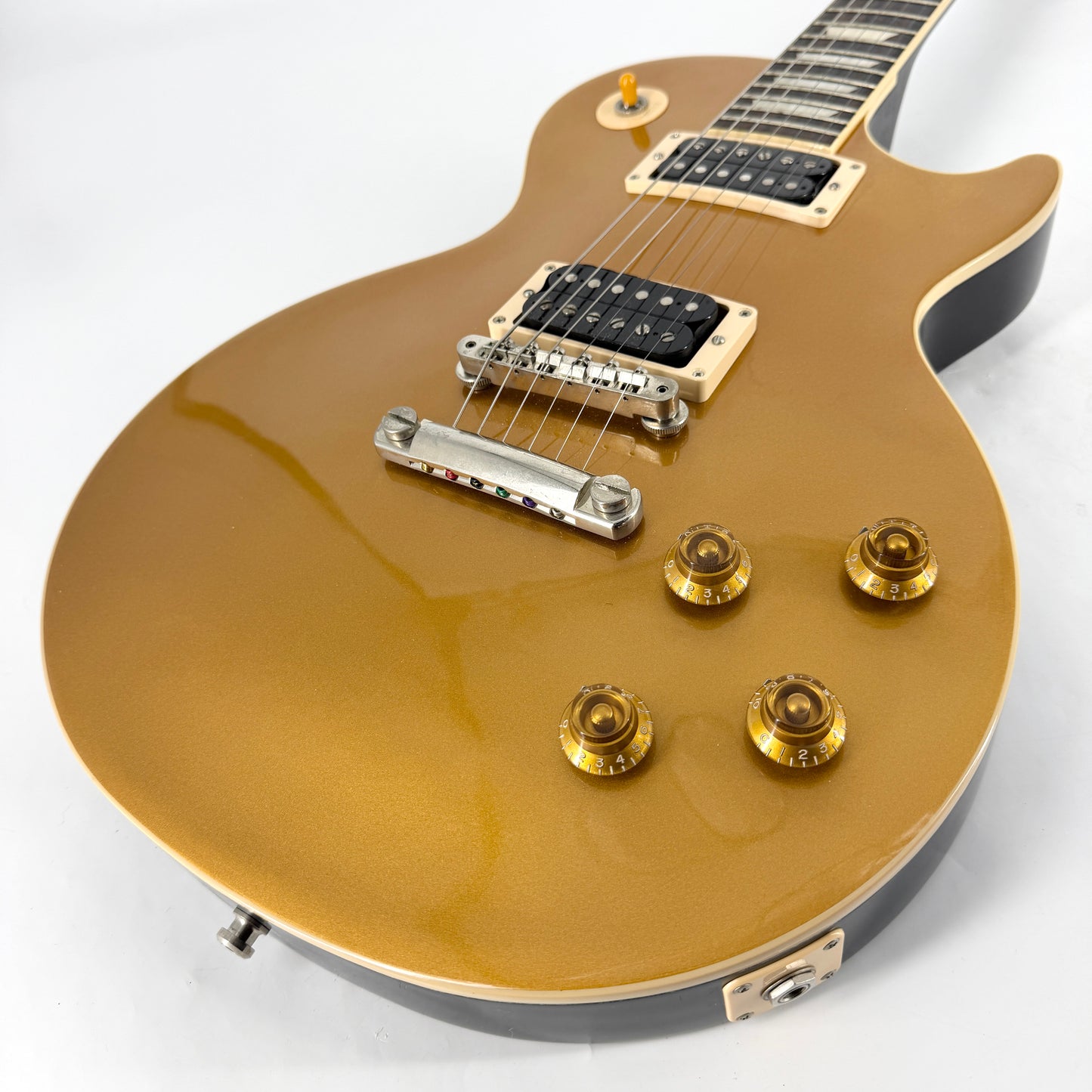 2022 Gibson Slash Victoria Les Paul Standard – Gold Top