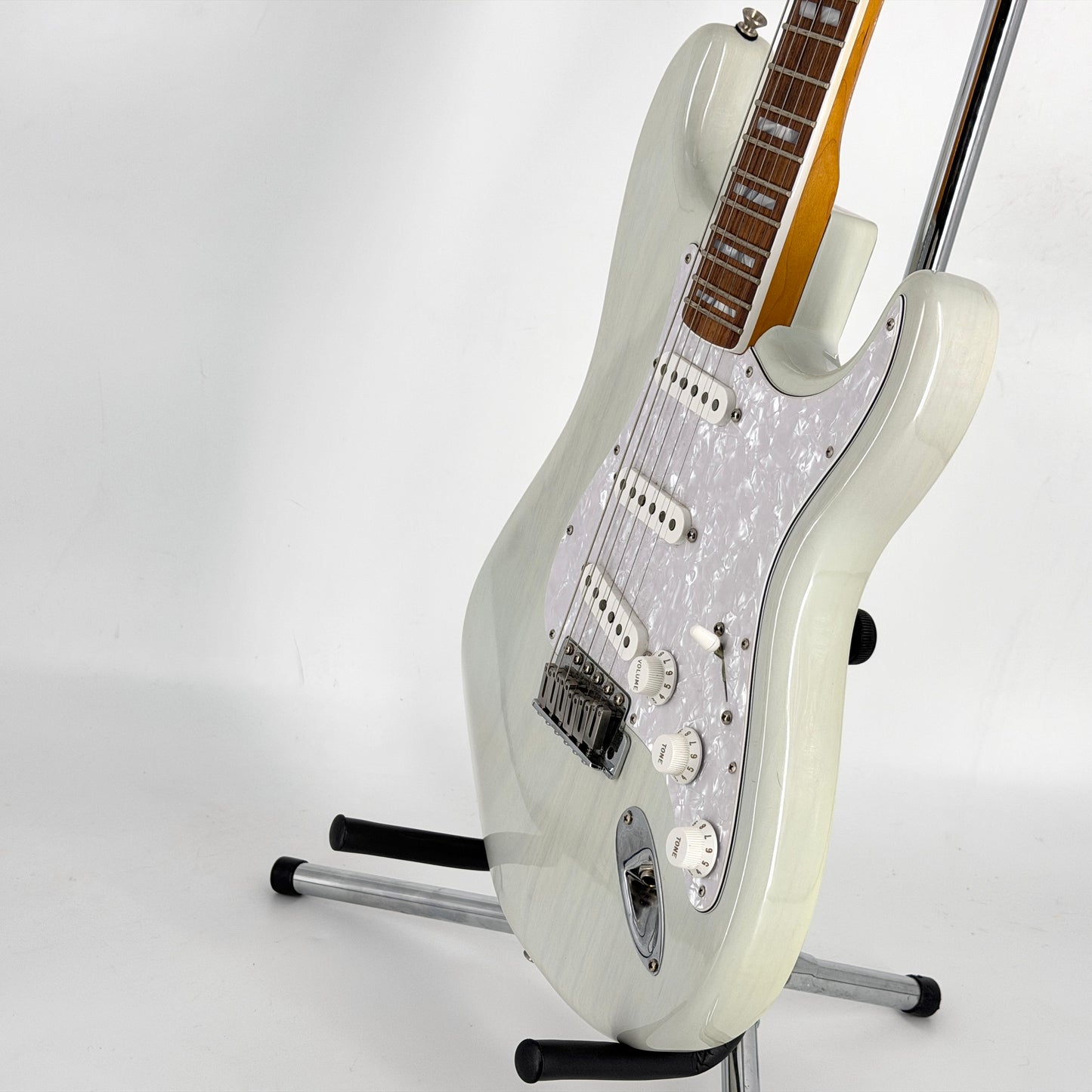 2020 Fender Kenny Wayne Shepherd American Signature Stratocaster – Transparant Faded Sonic Blue
