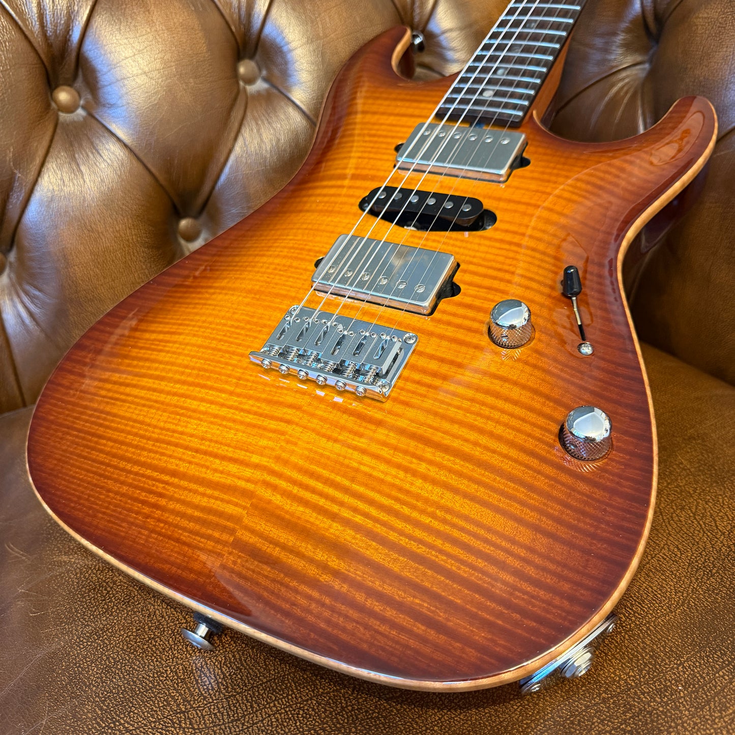 2005 Suhr Carve Top Standard - Honey Burst