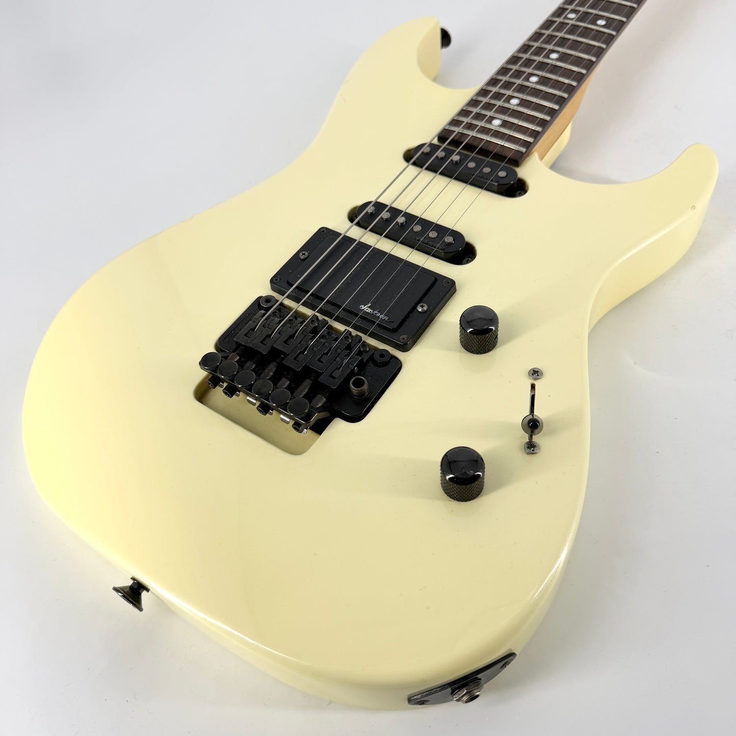 1990 Charvel 375 Deluxe – Pearl White