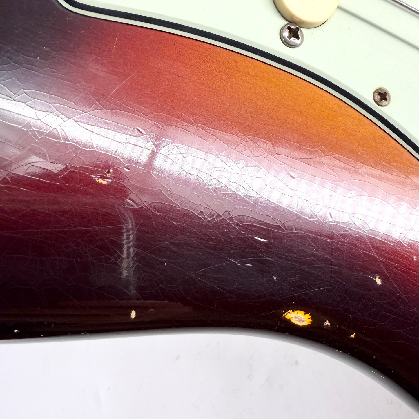 2018 Fender Custom Shop 60 Stratocaster Relic – Chocolate 3 Tone Sunburst