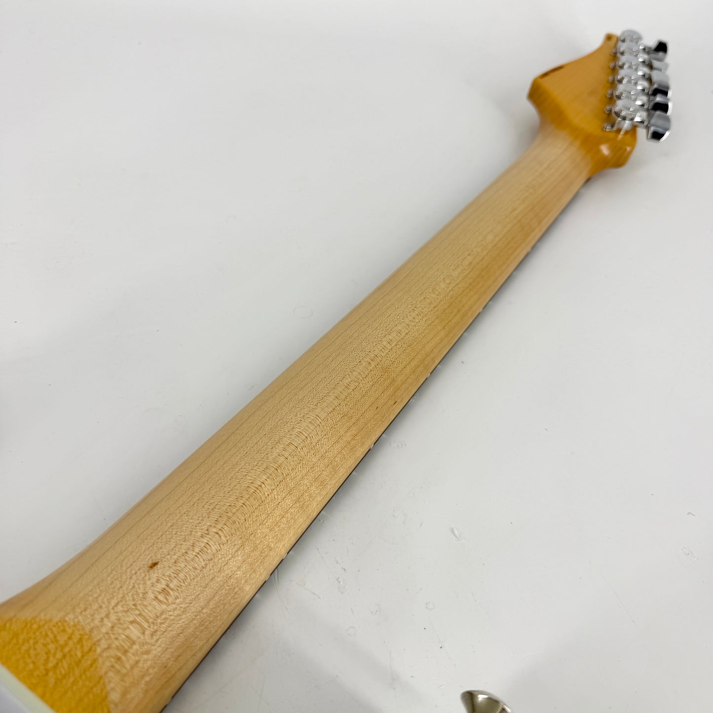 2023 Suhr Classic S Antique HSS - Olympic White
