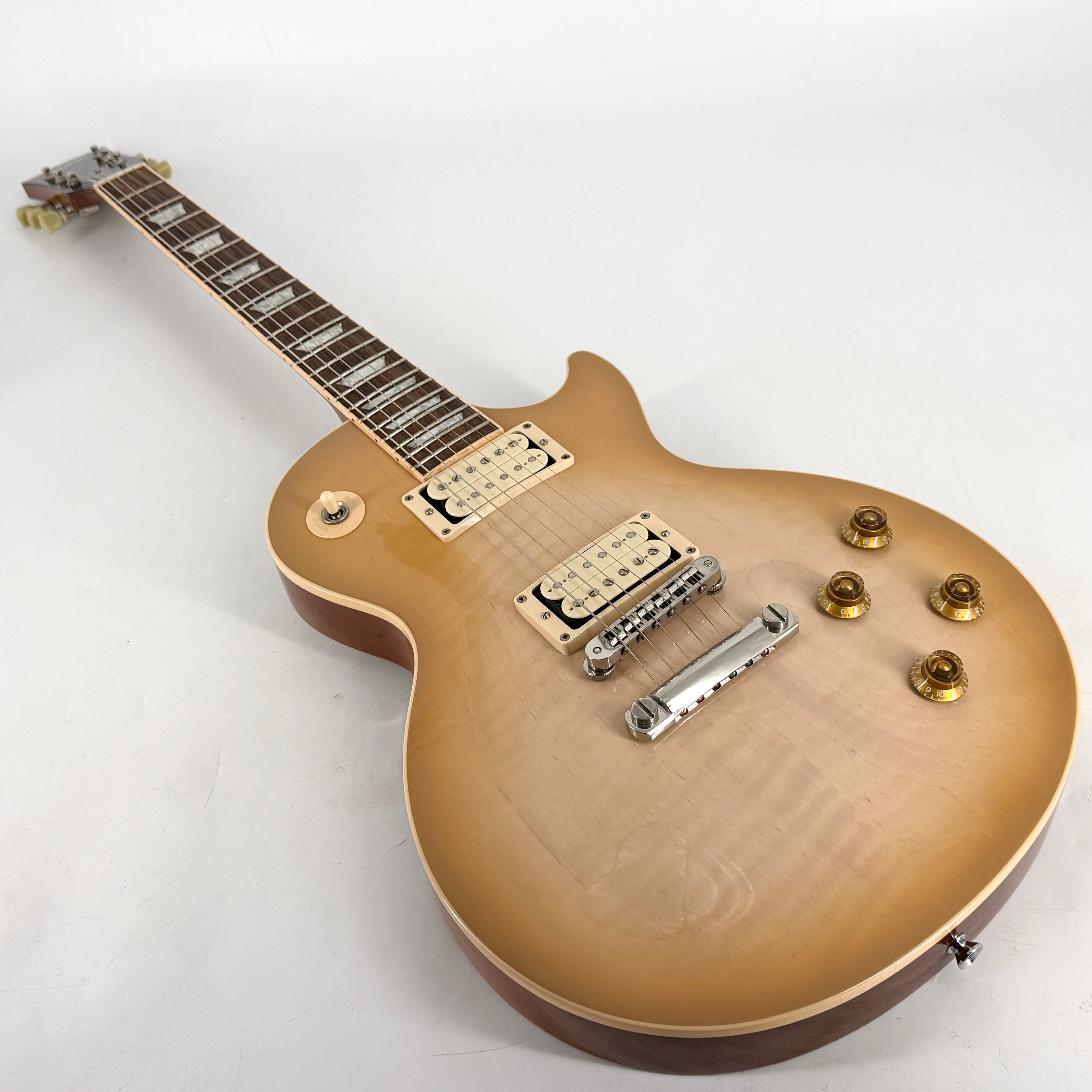 2004 Gibson Les Paul Standard – Latte Creme – Jordan Guitars