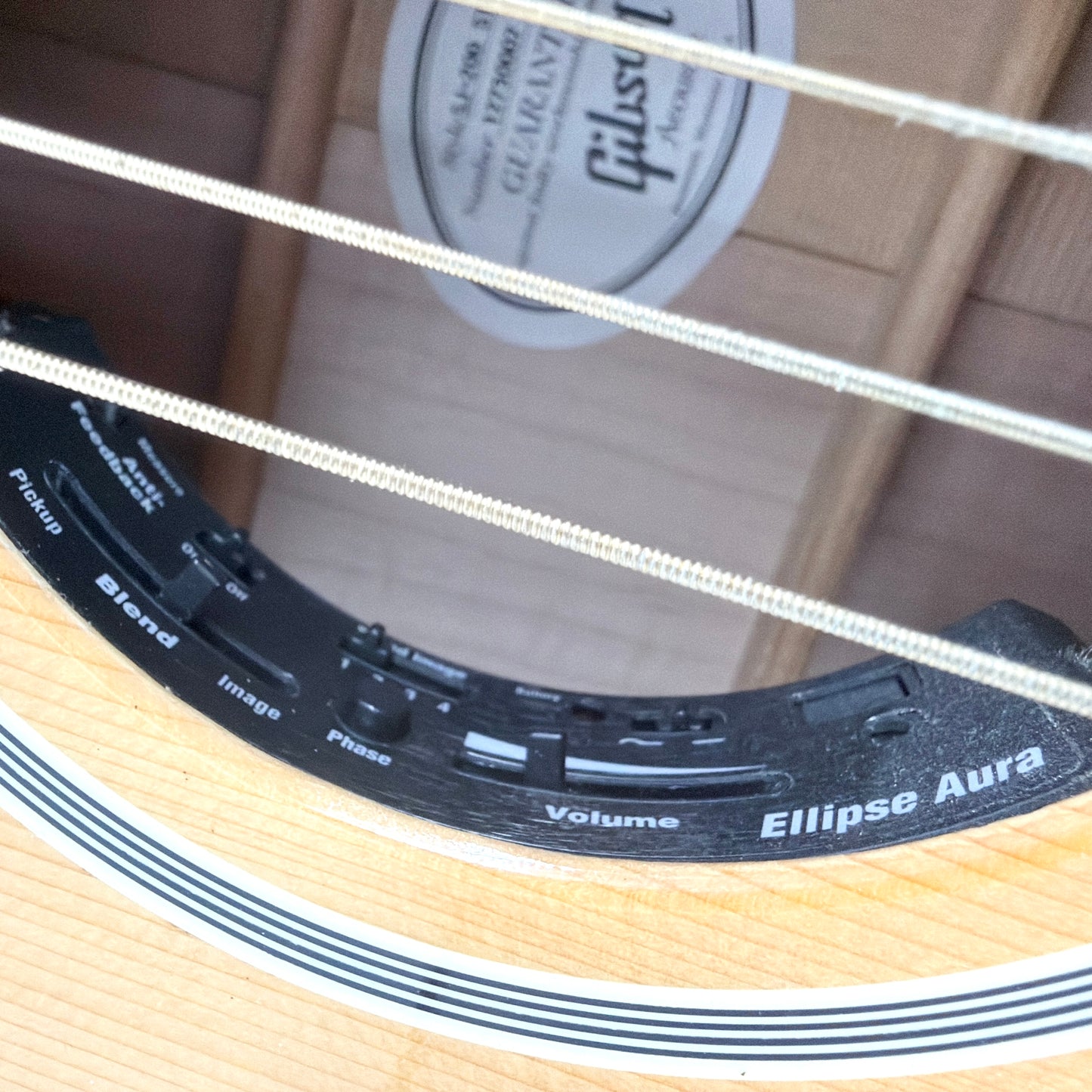 2010 Gibson SJ-200 Studio - Antique Natural