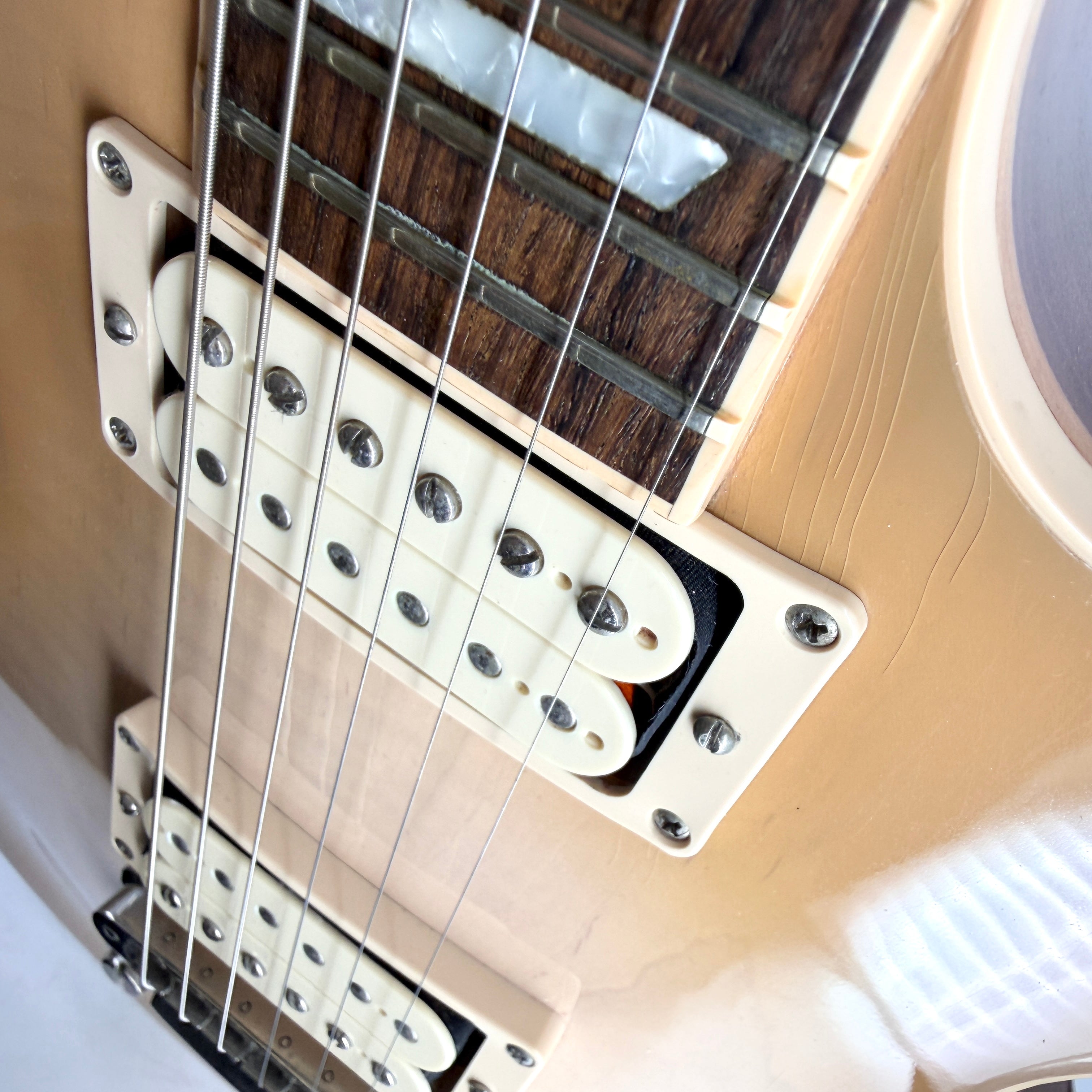 2004 Gibson Les Paul Standard – Latte Creme – Jordan Guitars