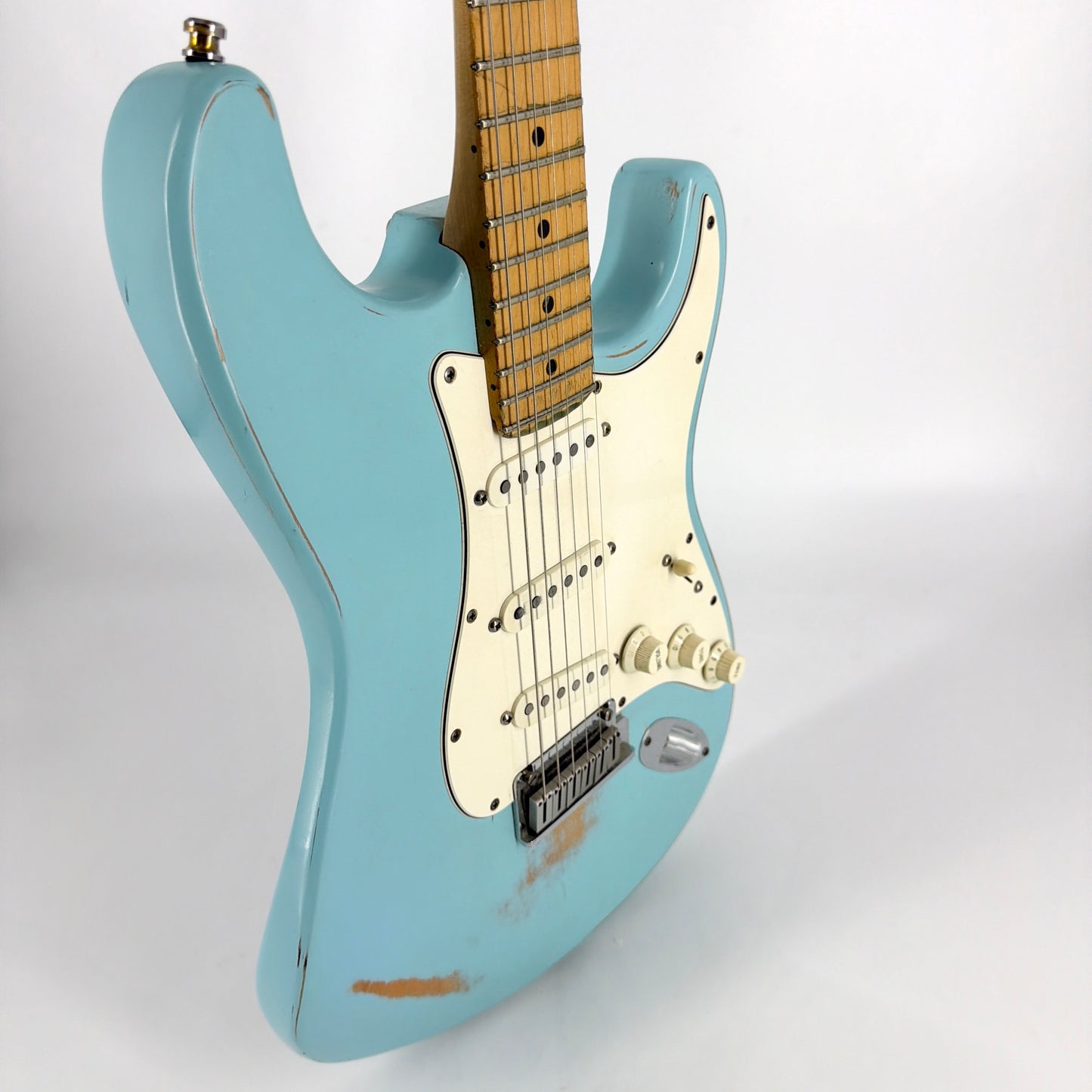 1995 Fender American Standard Stratocaster Relic - Daphne Blue