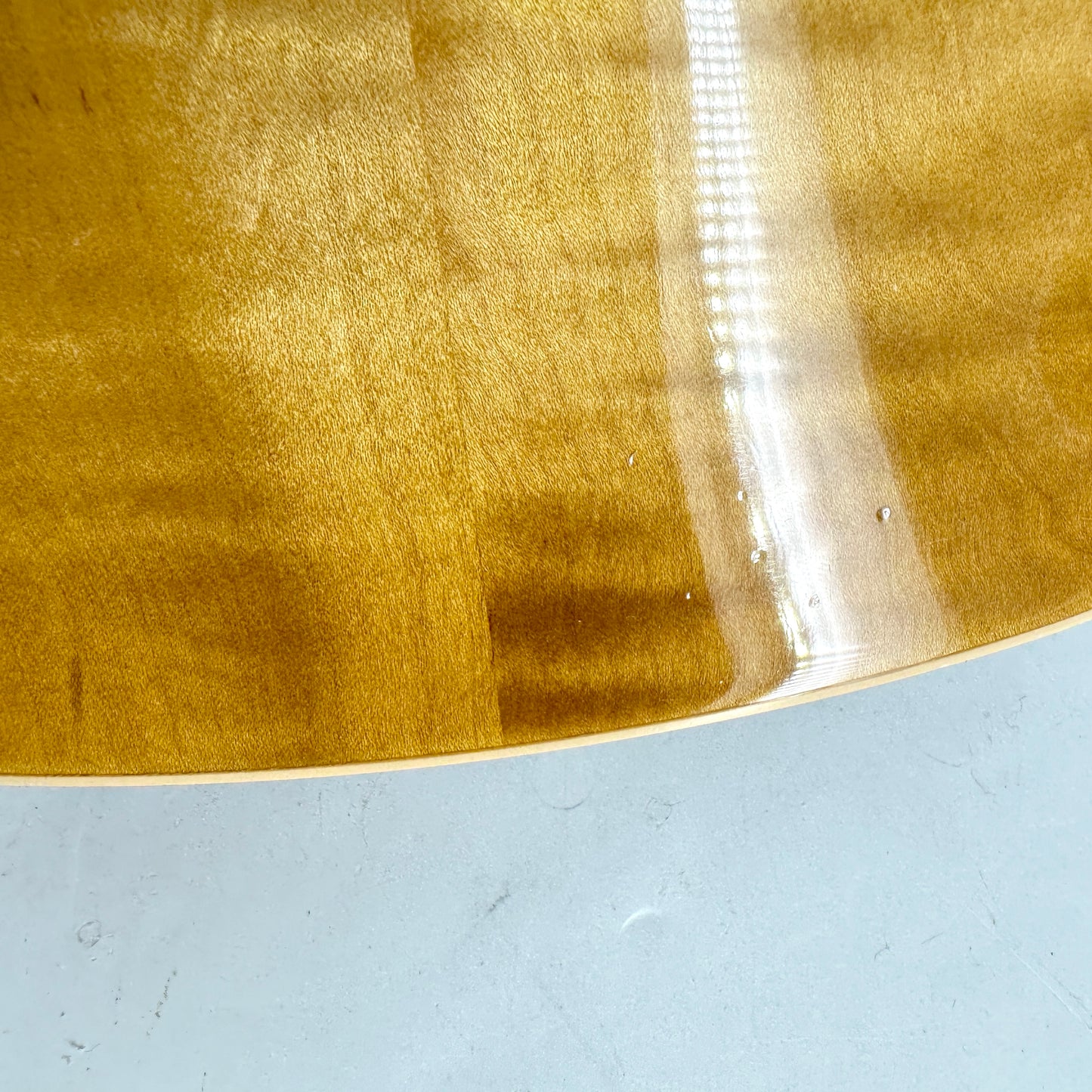 2018 Gibson Les Paul Traditional – Honey Burst