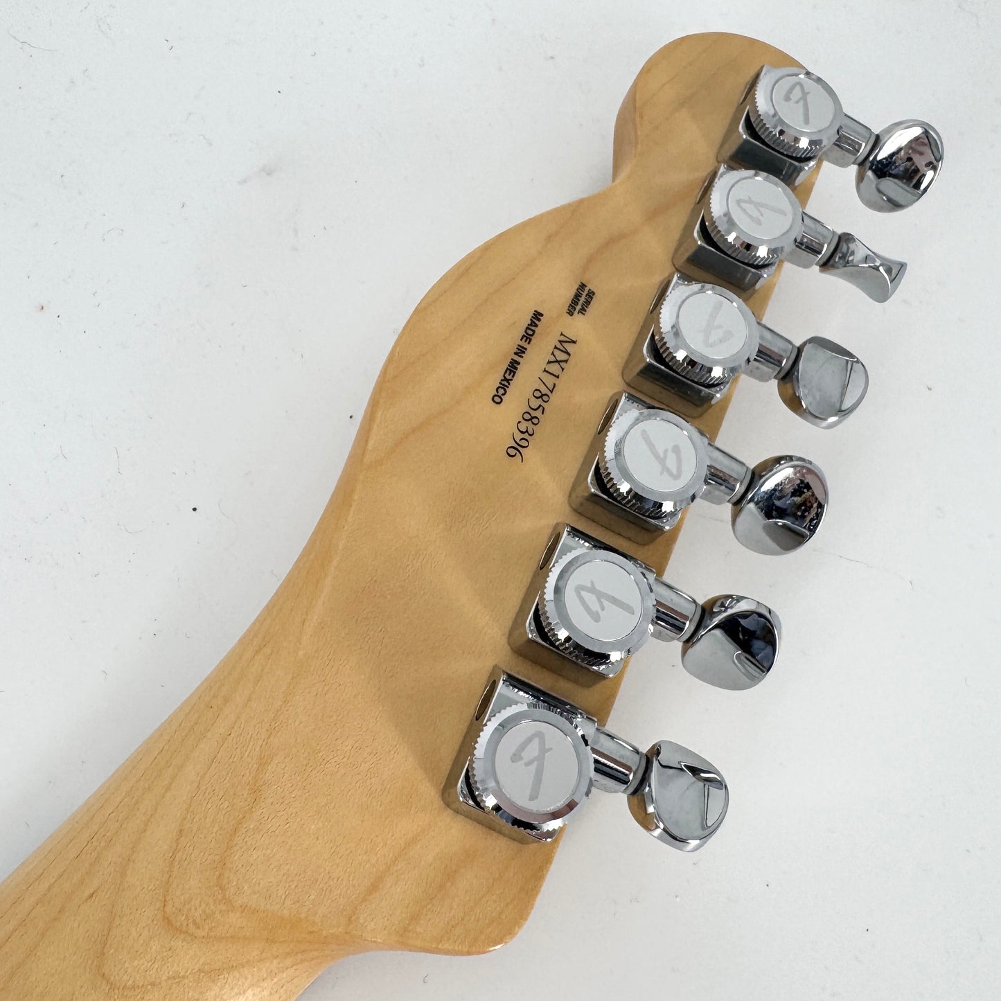 2017 Fender Deluxe Nashville Telecaster – Daphne Blue