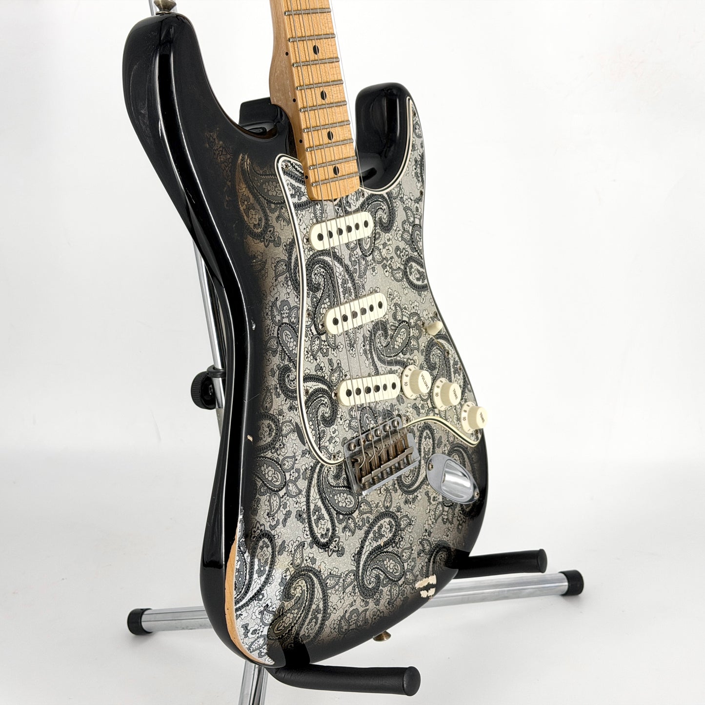 2018 Fender Custom Shop Limited Edition ’68 Stratocaster Relic - Black Paisley
