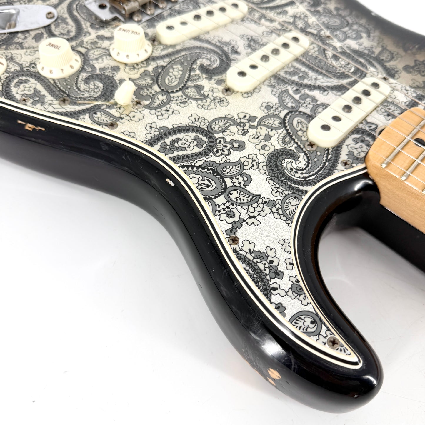 2018 Fender Custom Shop Limited Edition ’68 Stratocaster Relic - Black Paisley