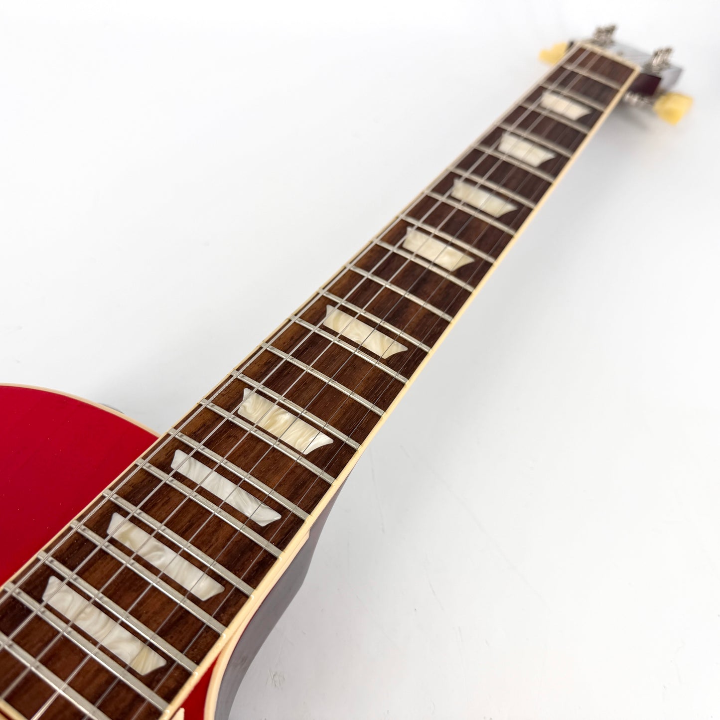 2022 Gibson Les Paul 70s Deluxe – Cherry Sunburst