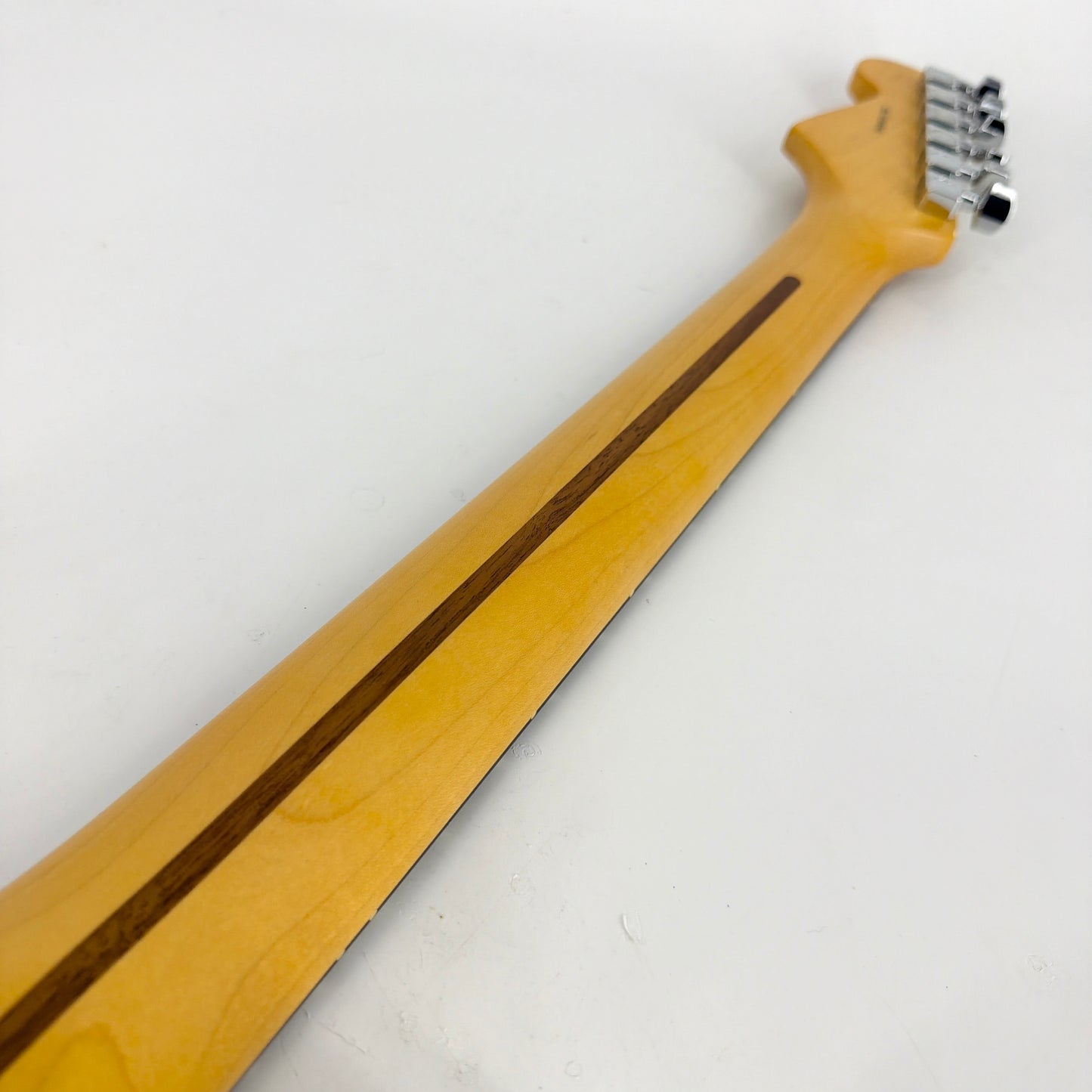 2022 Fender American Professional II Stratocaster – Olympic White