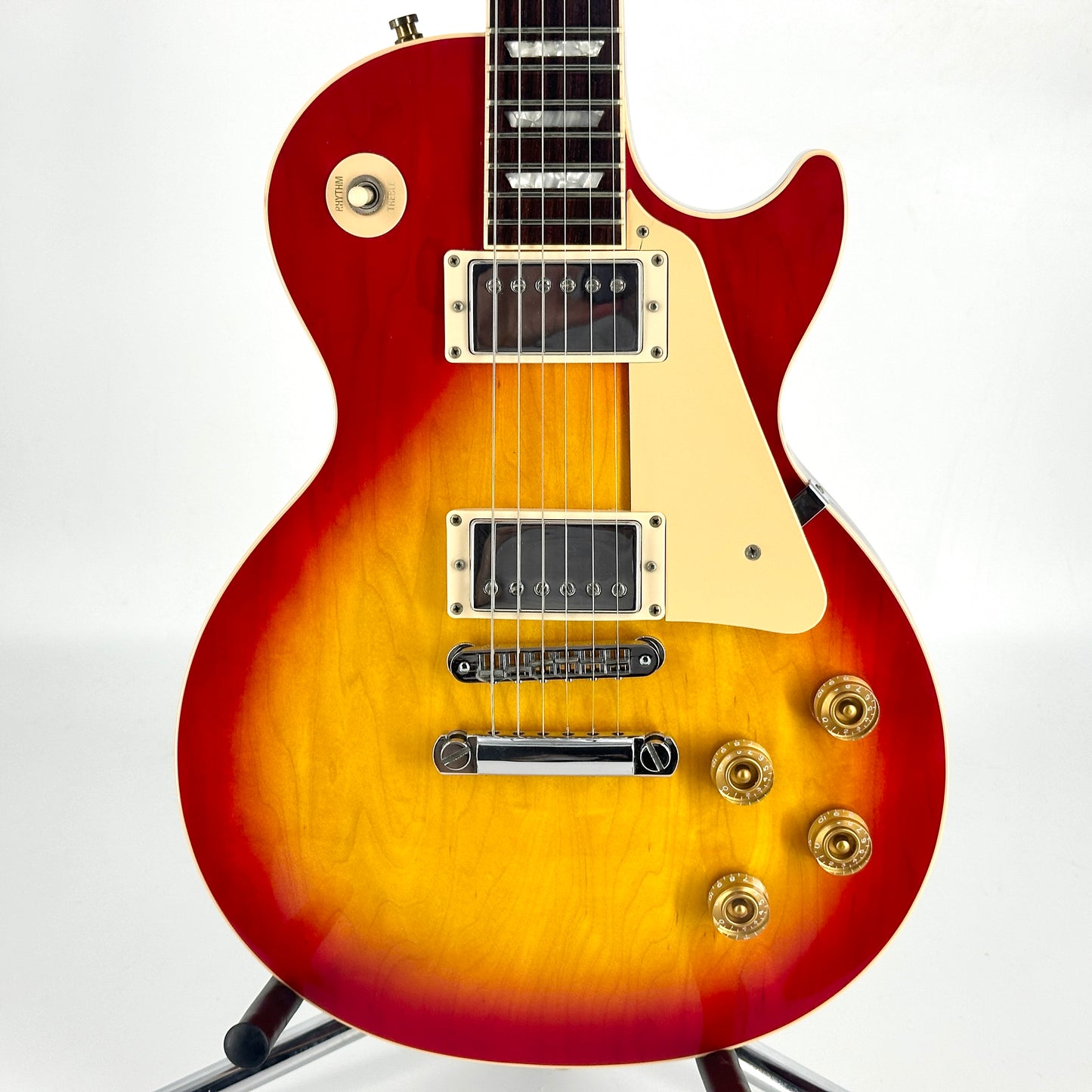 2000 Gibson Les Paul Standard – Cherry Sunburst