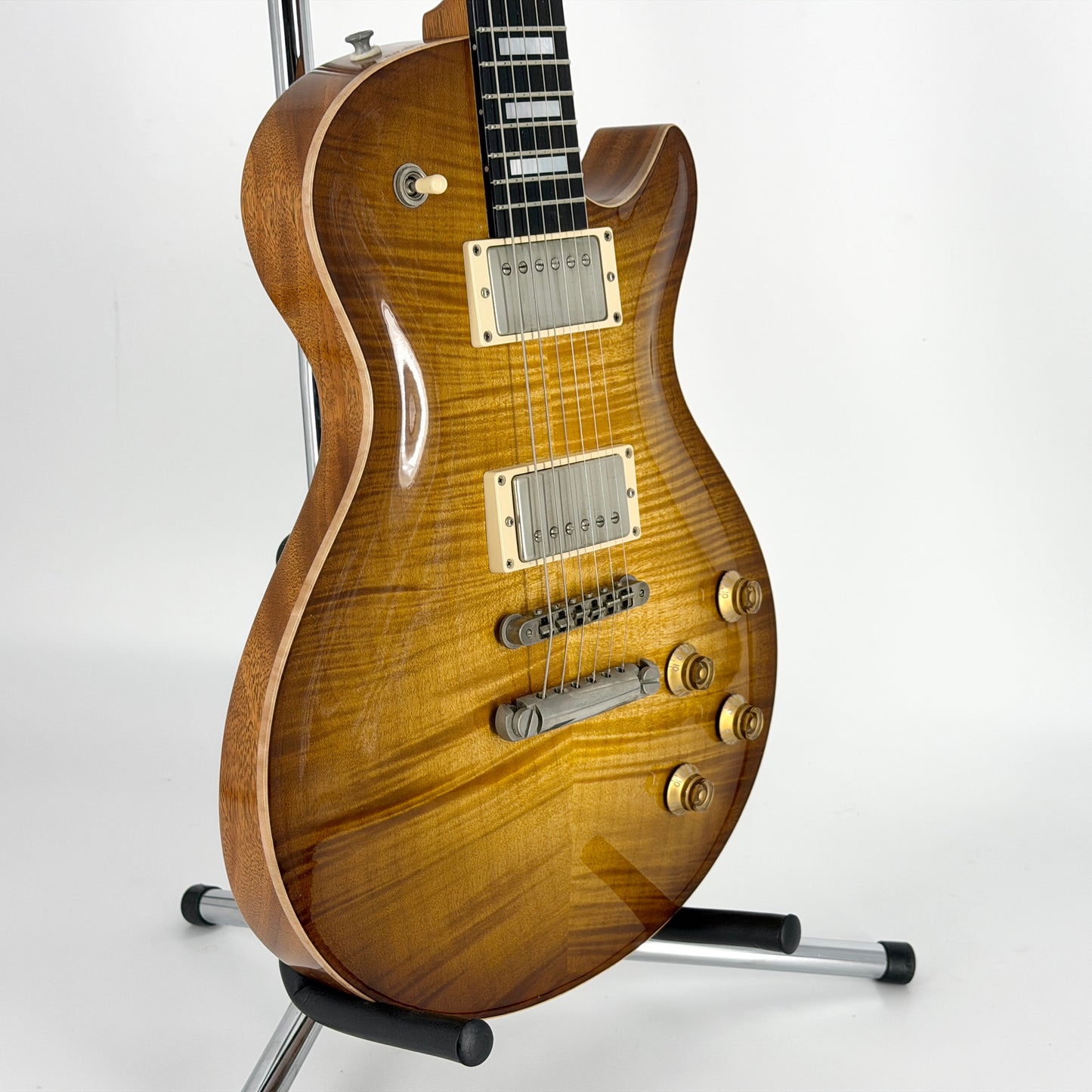 Patrick James Eggle Macon Singlecut – Buck Burst