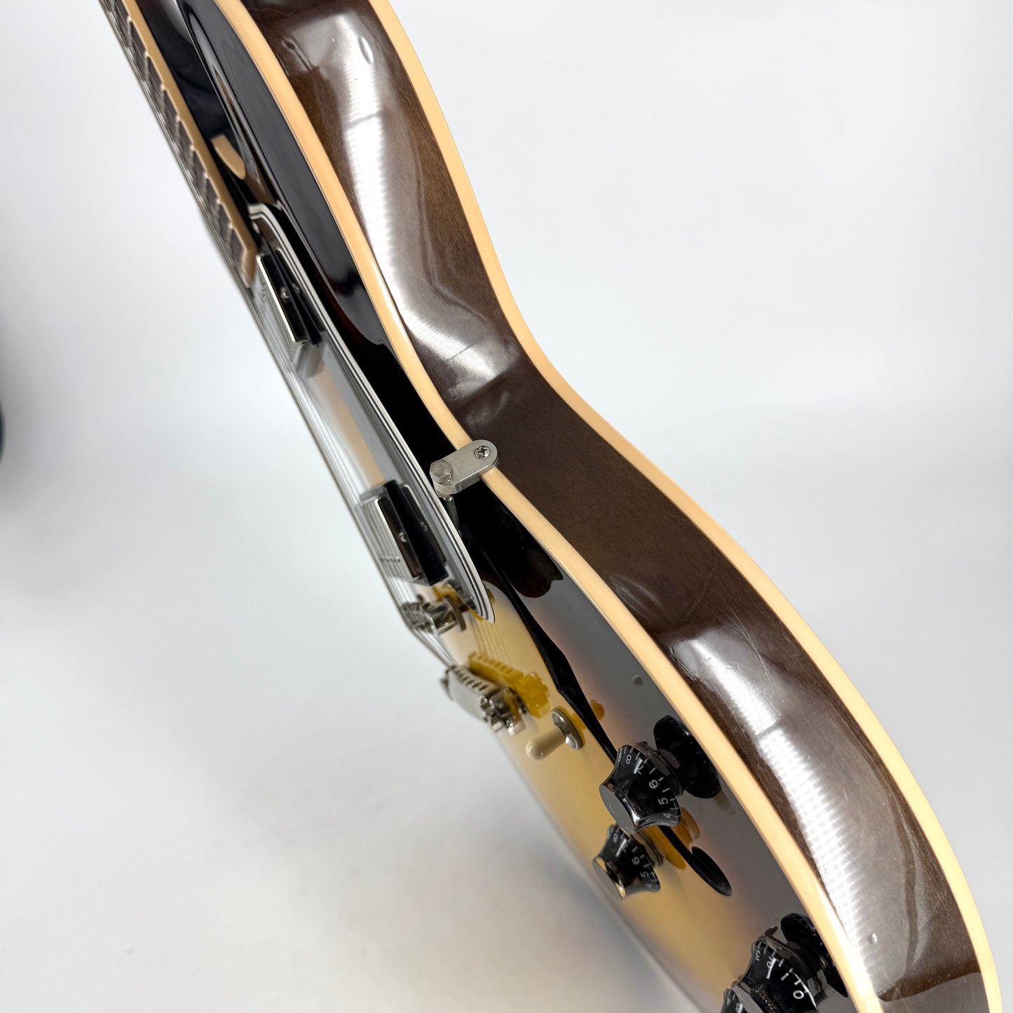 2008 Gibson ES-335 – Vintage Sunburst