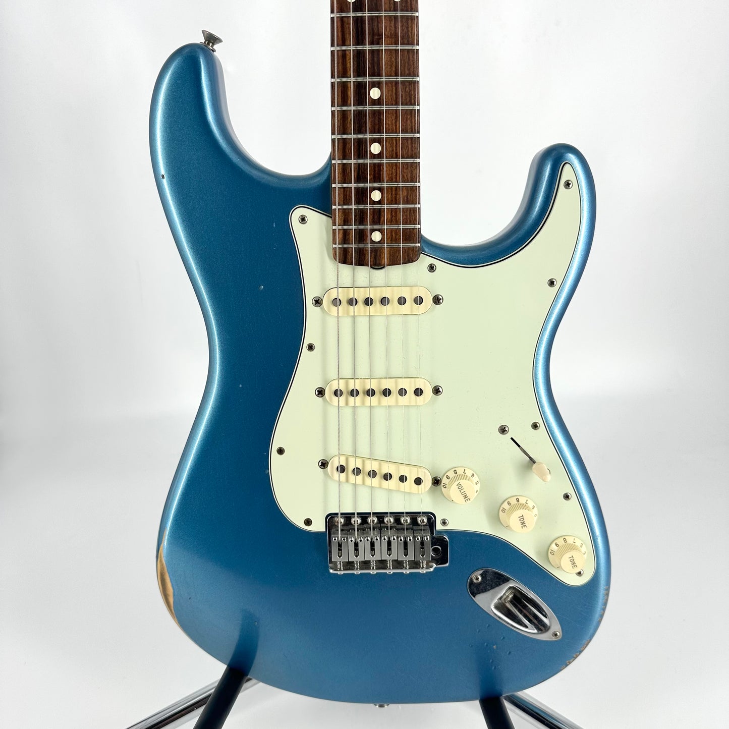 2021 Fender Vintera Road Worn 60’s Stratocaster – Lake Placid Blue