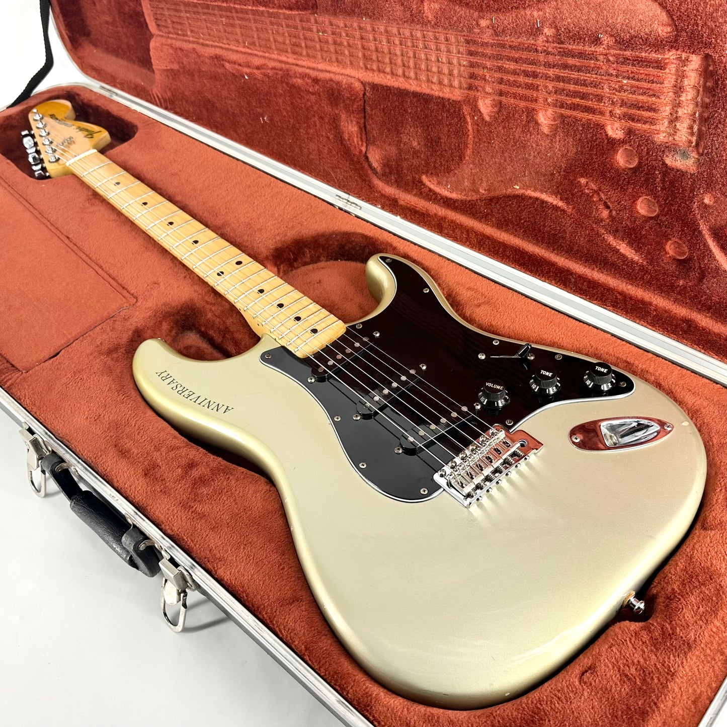 1979 Fender 25th Anniversary American Stratocaster – Silver