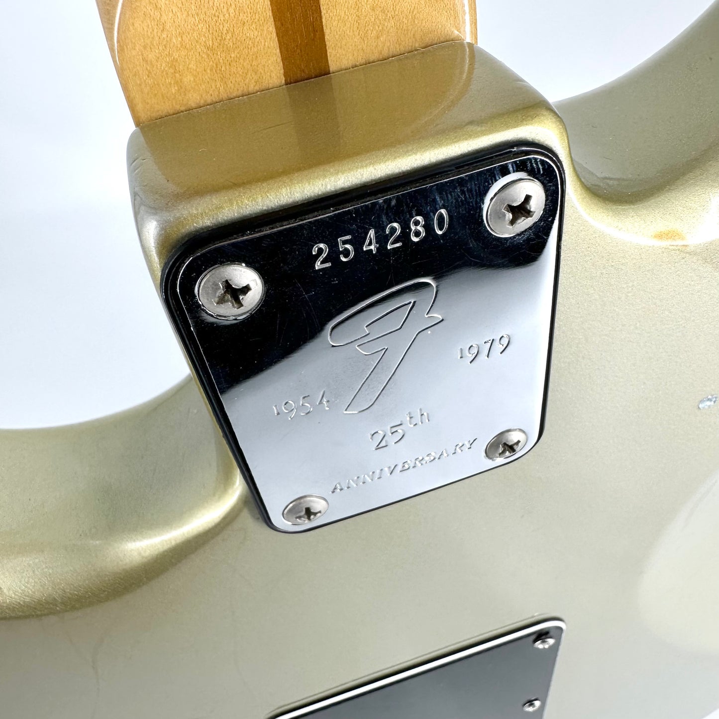 1979 Fender 25th Anniversary American Stratocaster – Silver