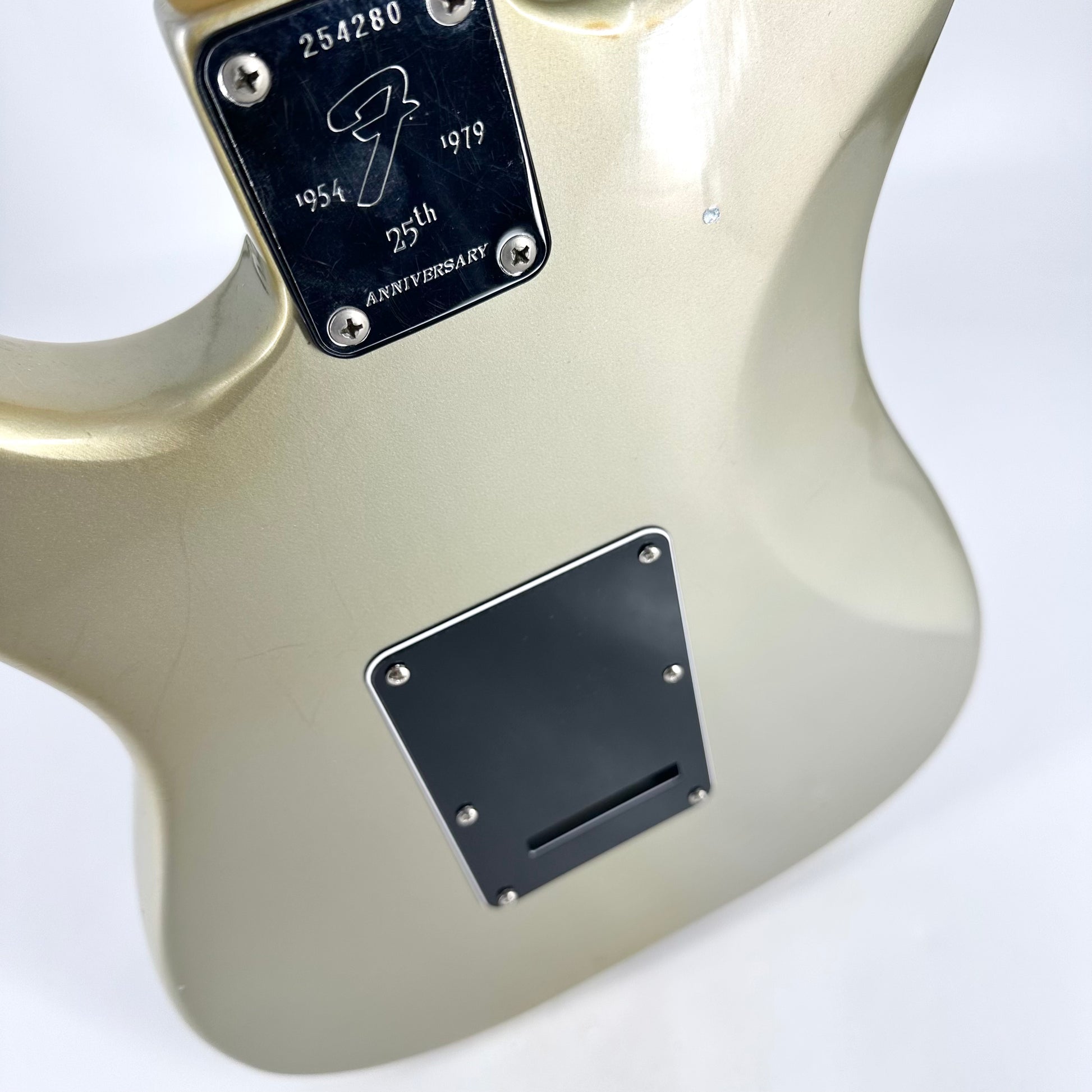 1979 Fender 25th Anniversary American Stratocaster – Silver 1979 Fender 25th Anniversary American Stratocaster – Silver
