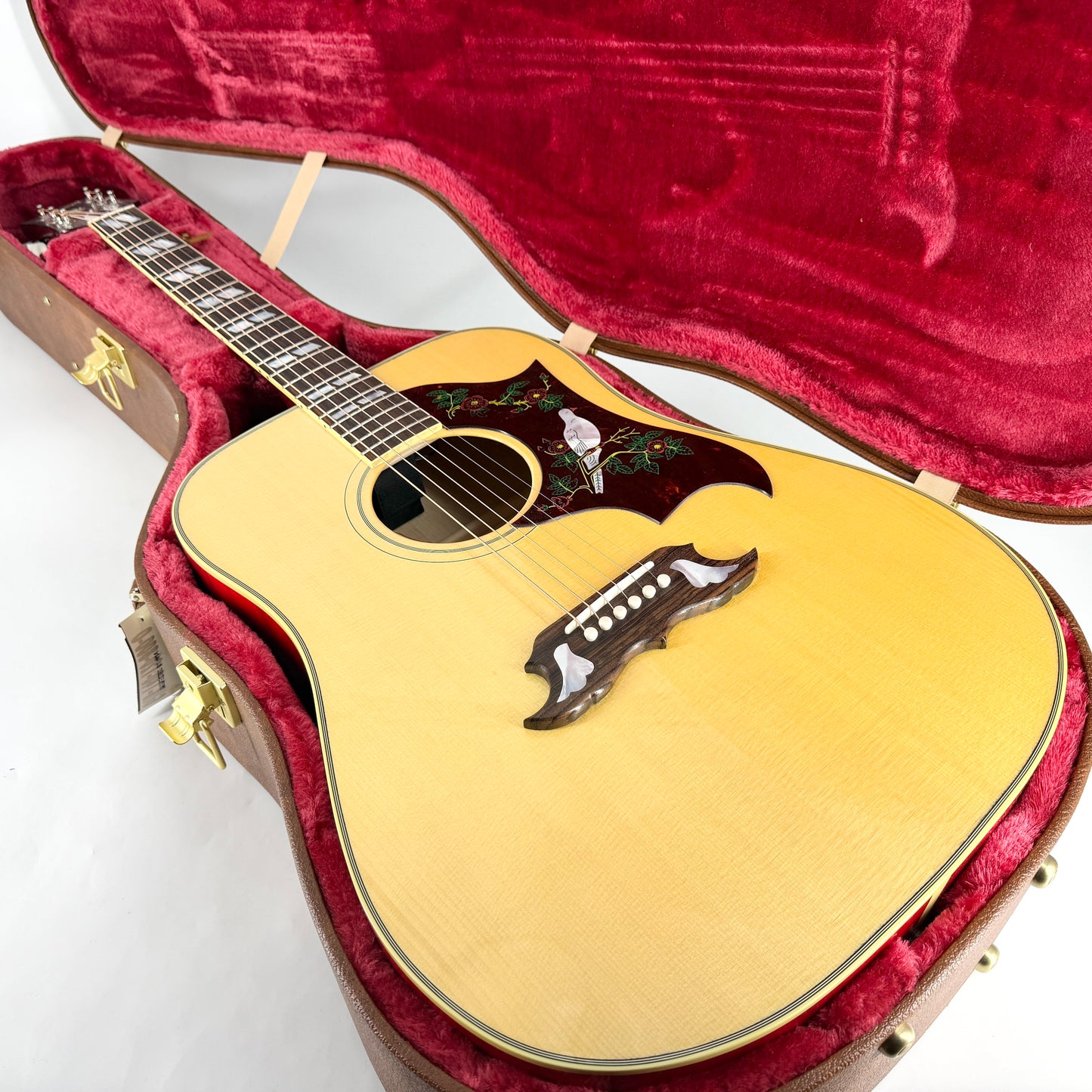 2024 Gibson Dove - Antique Natural