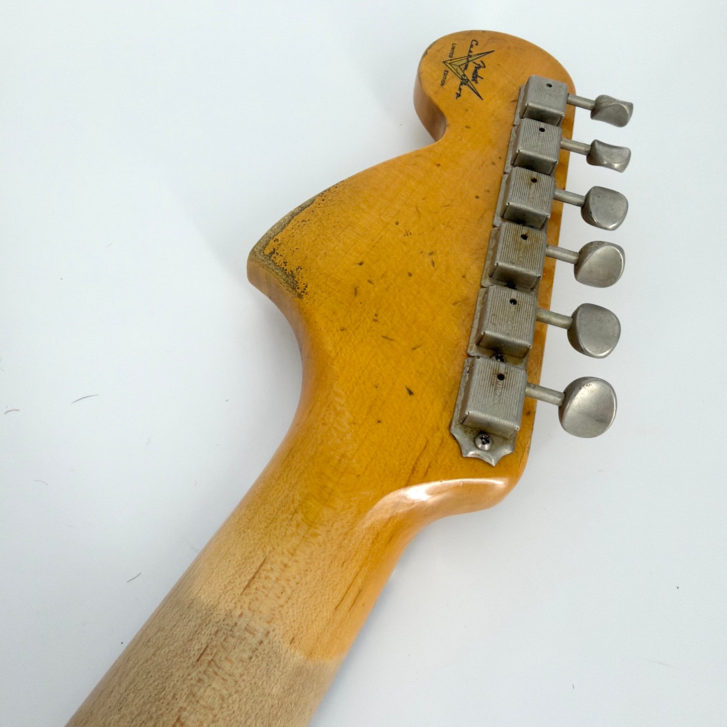 2019 Fender Custom Shop NAMM Ltd Big Head Stratocaster Super Heavy Relic - Vintage White