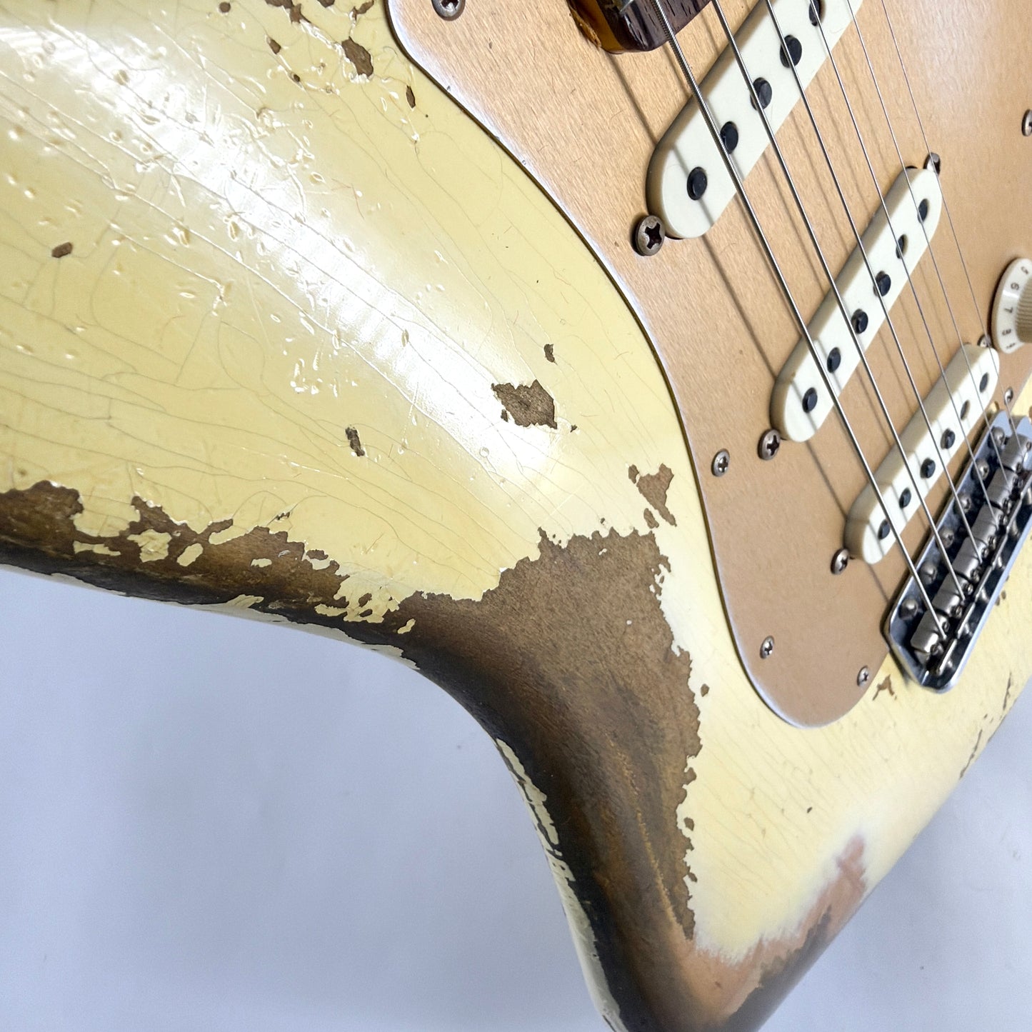 2019 Fender Custom Shop NAMM Ltd Big Head Stratocaster Super Heavy Relic - Vintage White
