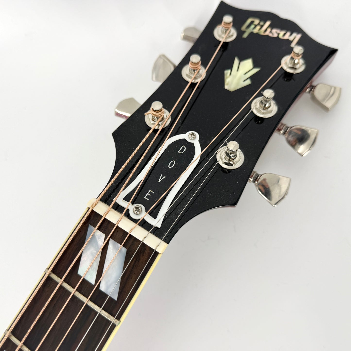 2024 Gibson Dove - Antique Natural