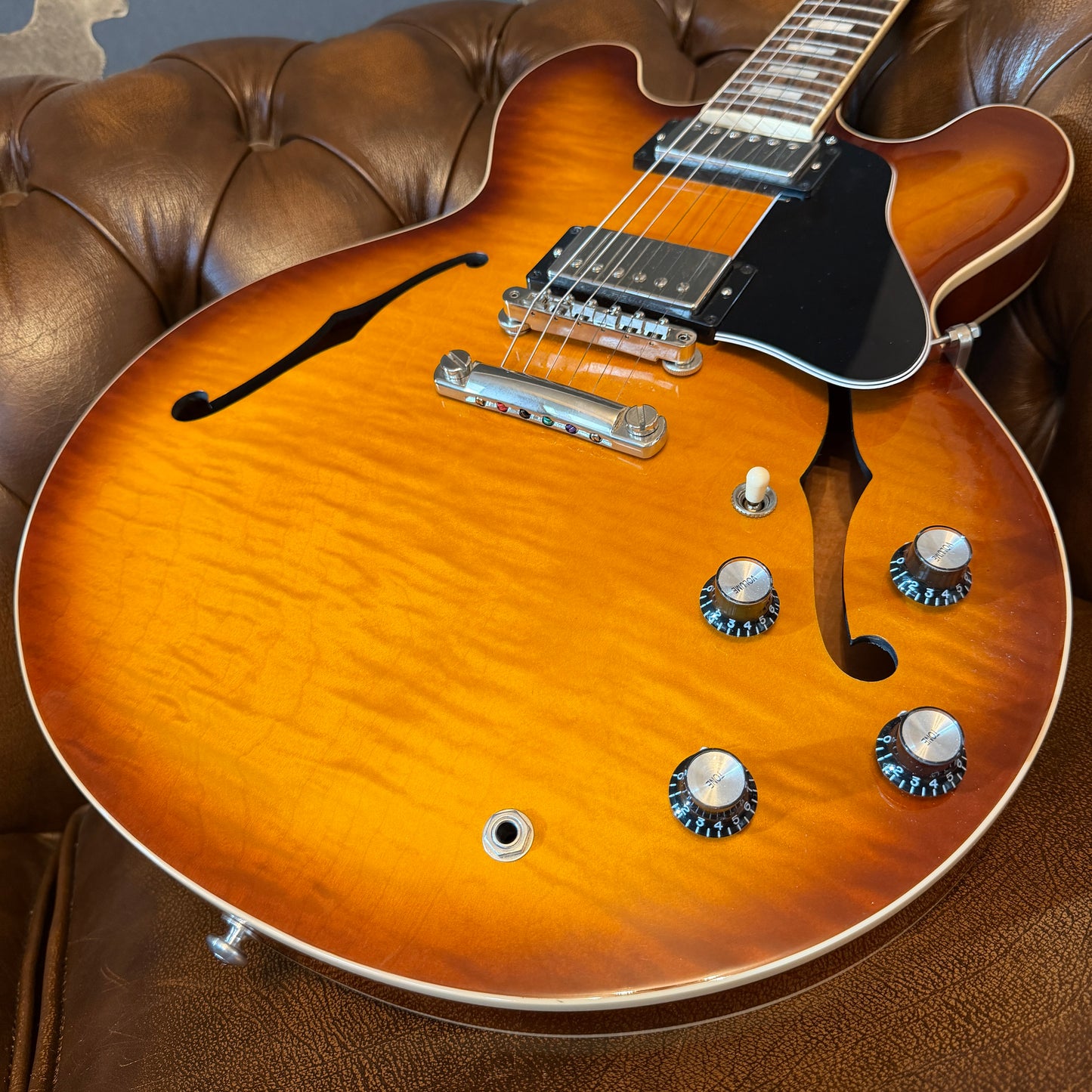 2022 Gibson ES-335 Figured – Iced Tea
