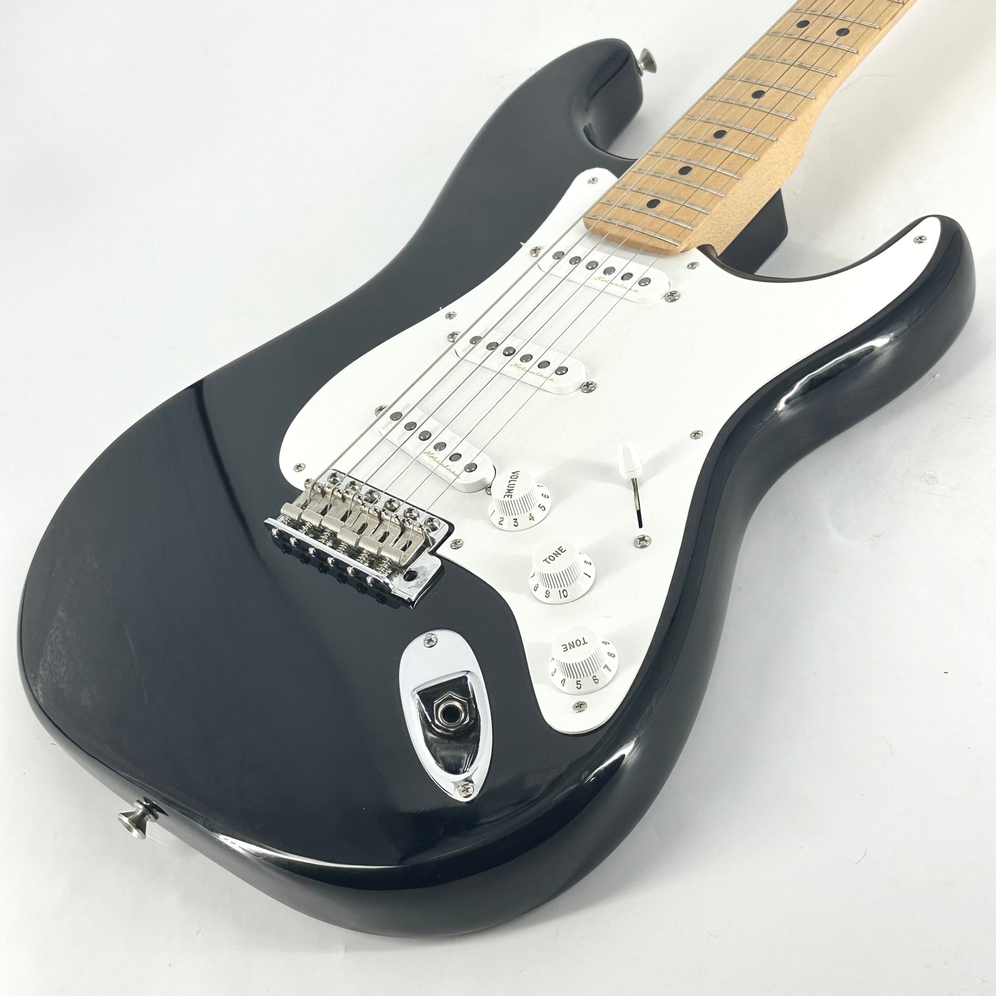 2017 Fender Eric Clapton Signature Stratocaster – Blackie